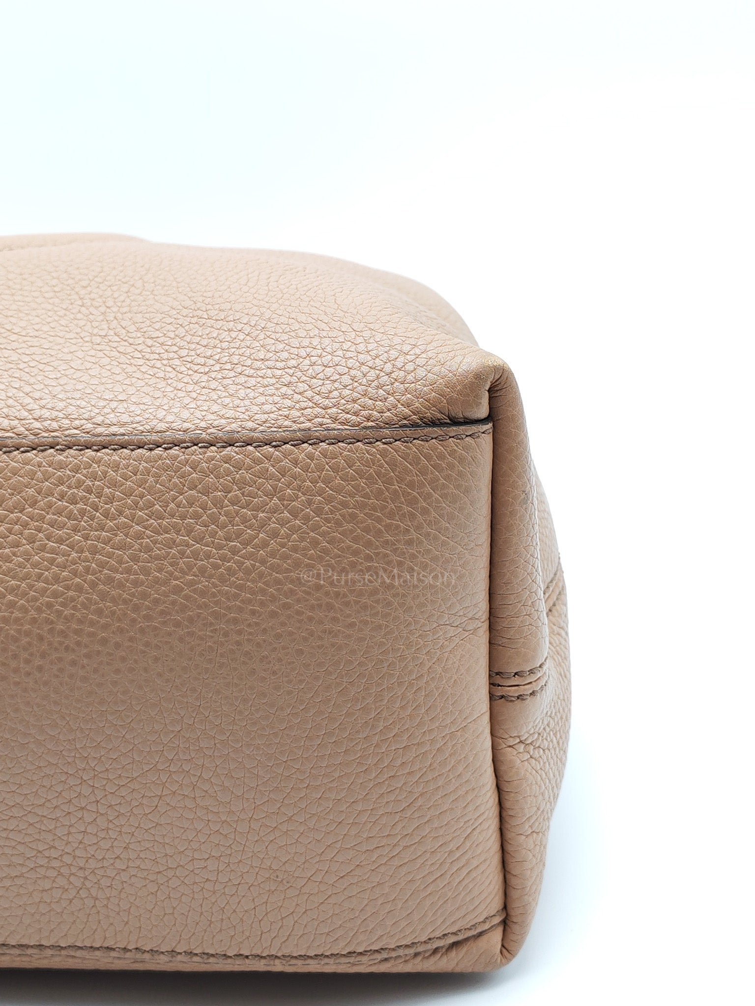Soho in Beige Grained Calfskin Leather Totebag | Purse Maison Luxury Bags Shop