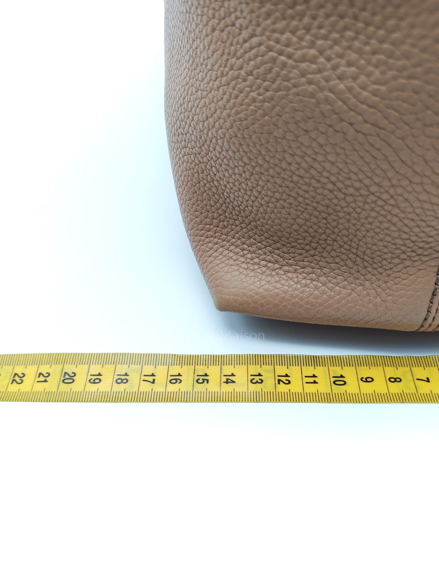 Soho in Beige Grained Calfskin Leather Totebag | Purse Maison Luxury Bags Shop