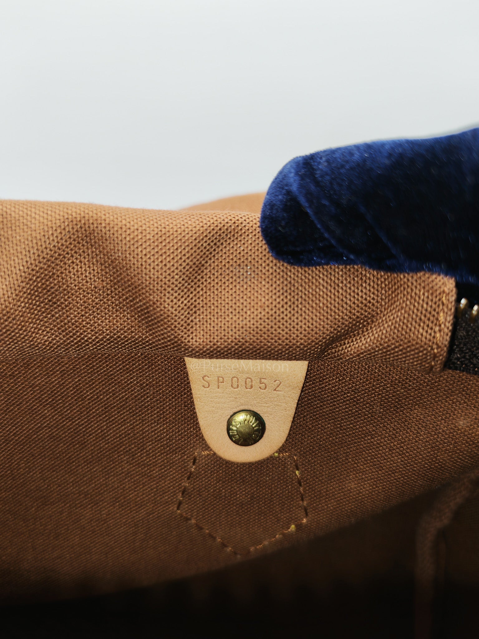 Speedy 25 Bag in Monogram Canvas & Aged Gold Hardware (Datecode: SP0052) | Purse Maison Luxury Bags Shop