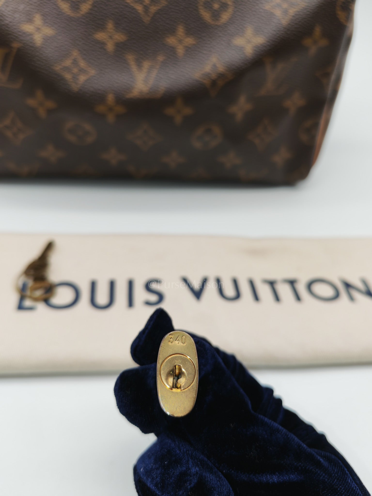 Speedy 25 Bag in Monogram Canvas & Aged Gold Hardware (Datecode: SP0052) | Purse Maison Luxury Bags Shop