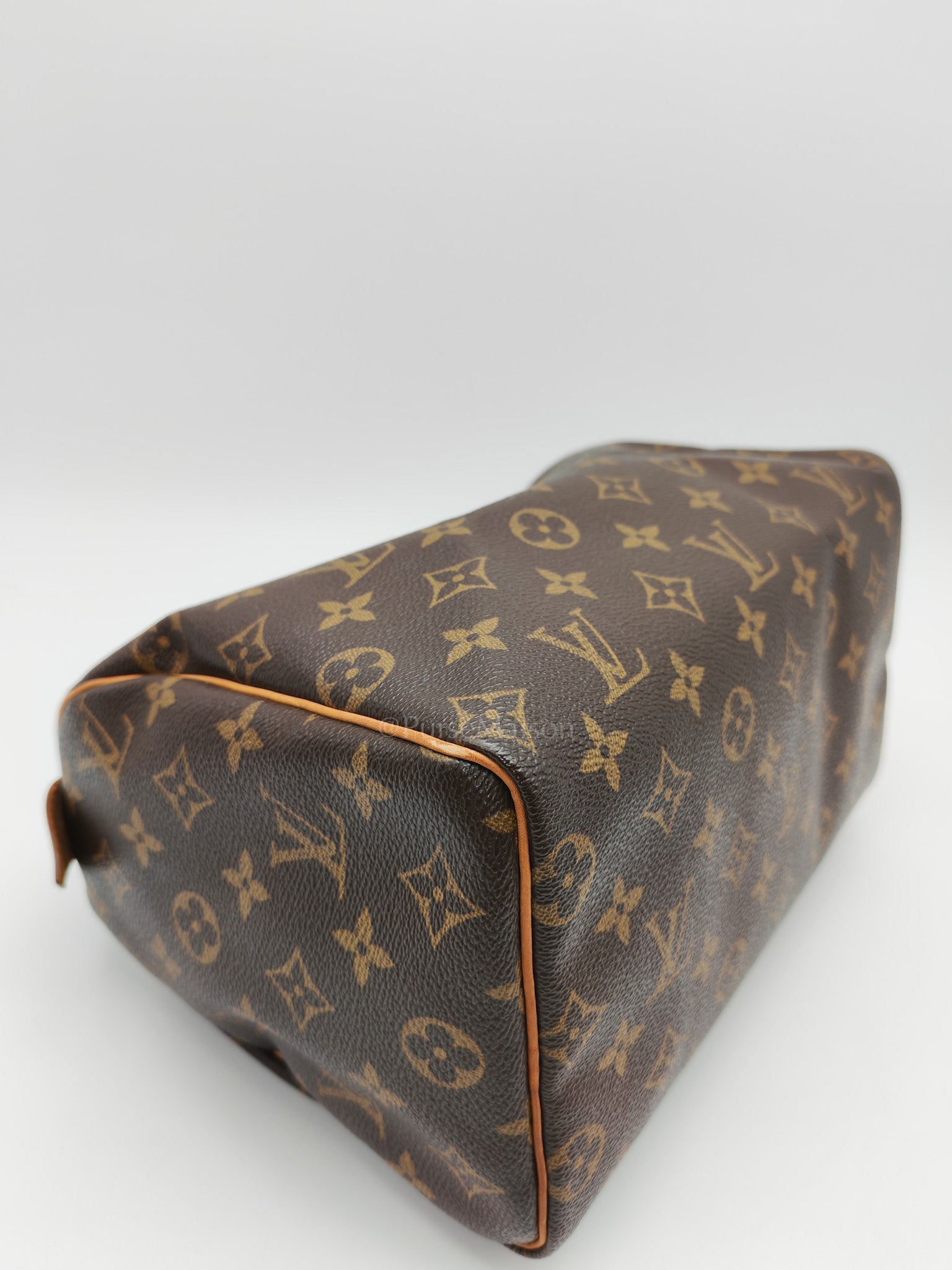 Speedy 25 Bag in Monogram Canvas & Aged Gold Hardware (Datecode: SP0052) | Purse Maison Luxury Bags Shop