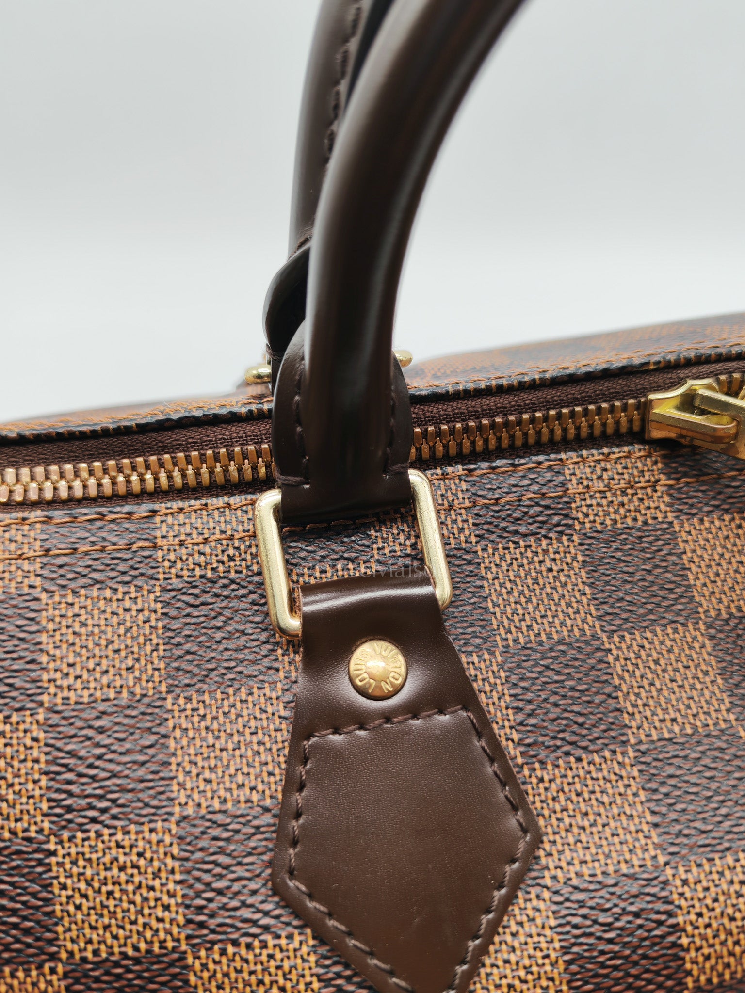 Speedy 30 Bandoullier in Damier Ebene Canvas & Gold Hardware (Datecode: CT0134) | Purse Maison Luxury Bags Shop