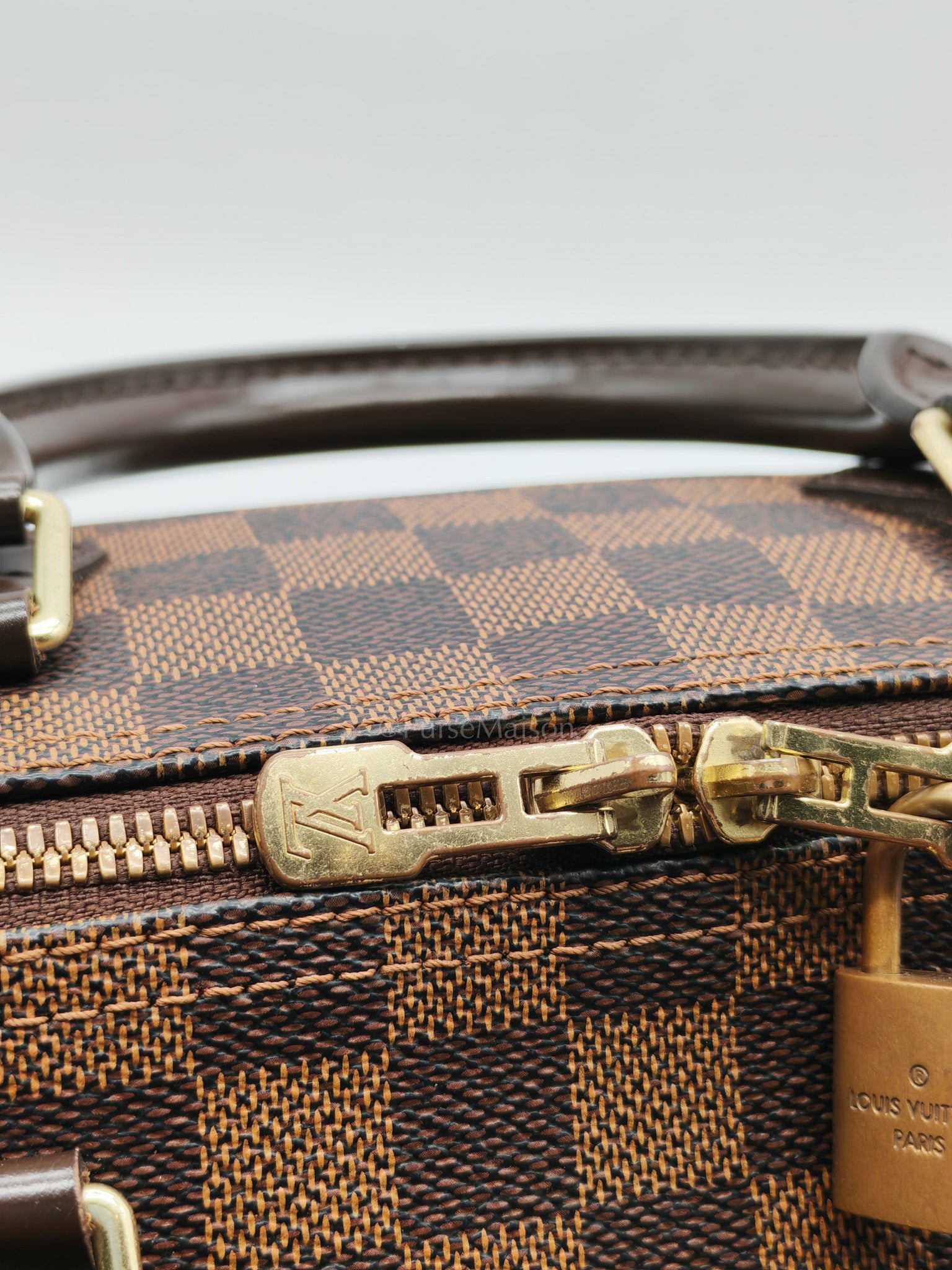 Speedy 30 Bandoullier in Damier Ebene Canvas & Gold Hardware (Datecode: CT0134) | Purse Maison Luxury Bags Shop