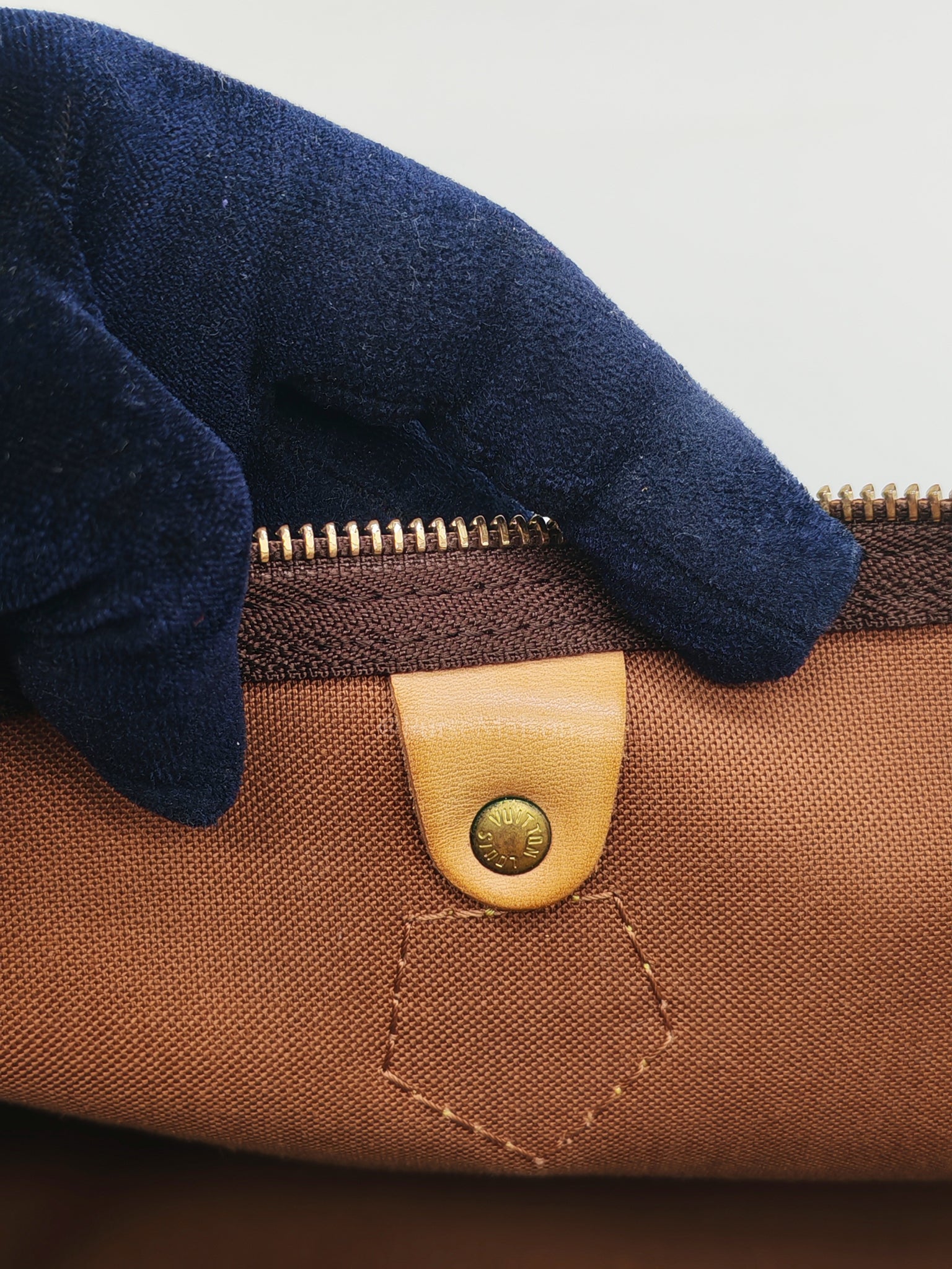 Speedy 35 Monogram Canvas Handbag (Date Code: AA4067) | Purse Maison Luxury Bags Shop