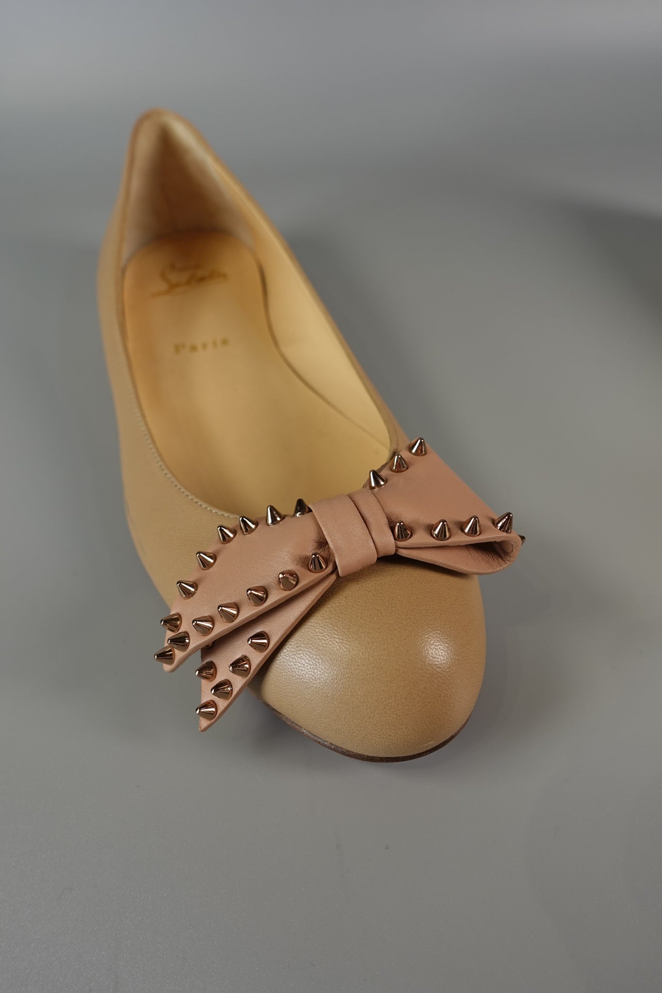 Spike Bow in Beige Leather Ballerina Size 39 (26cm) | Purse Maison Luxury Bags Shop