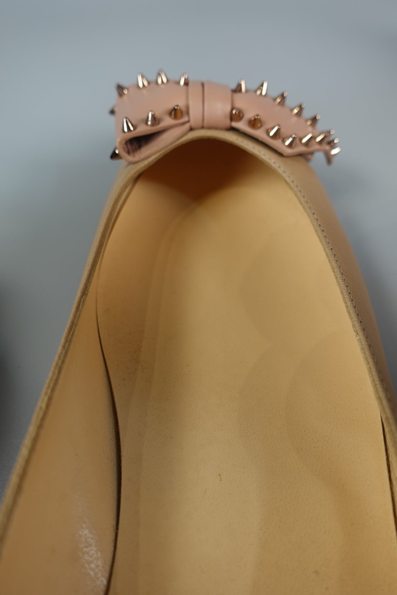 Spike Bow in Beige Leather Ballerina Size 39 (26cm) | Purse Maison Luxury Bags Shop