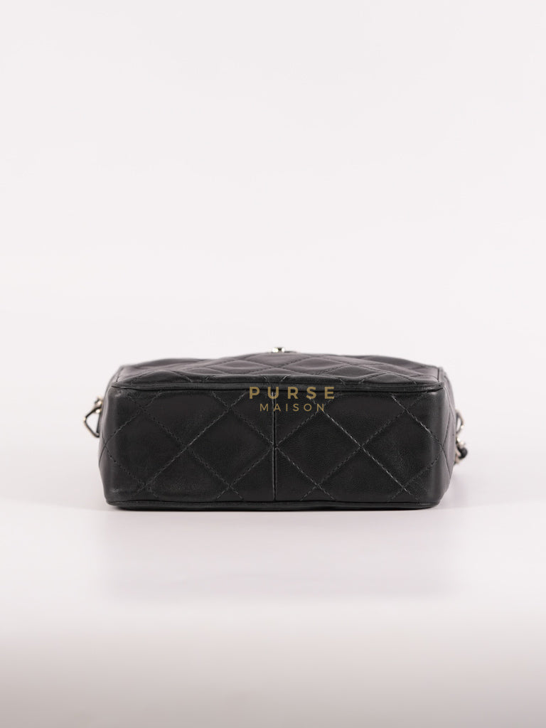 Square Camera Bag Vintage Quilted Lambskin Leather and Silver Hardware Series 4 | Purse Maison Luxury Bags Shop