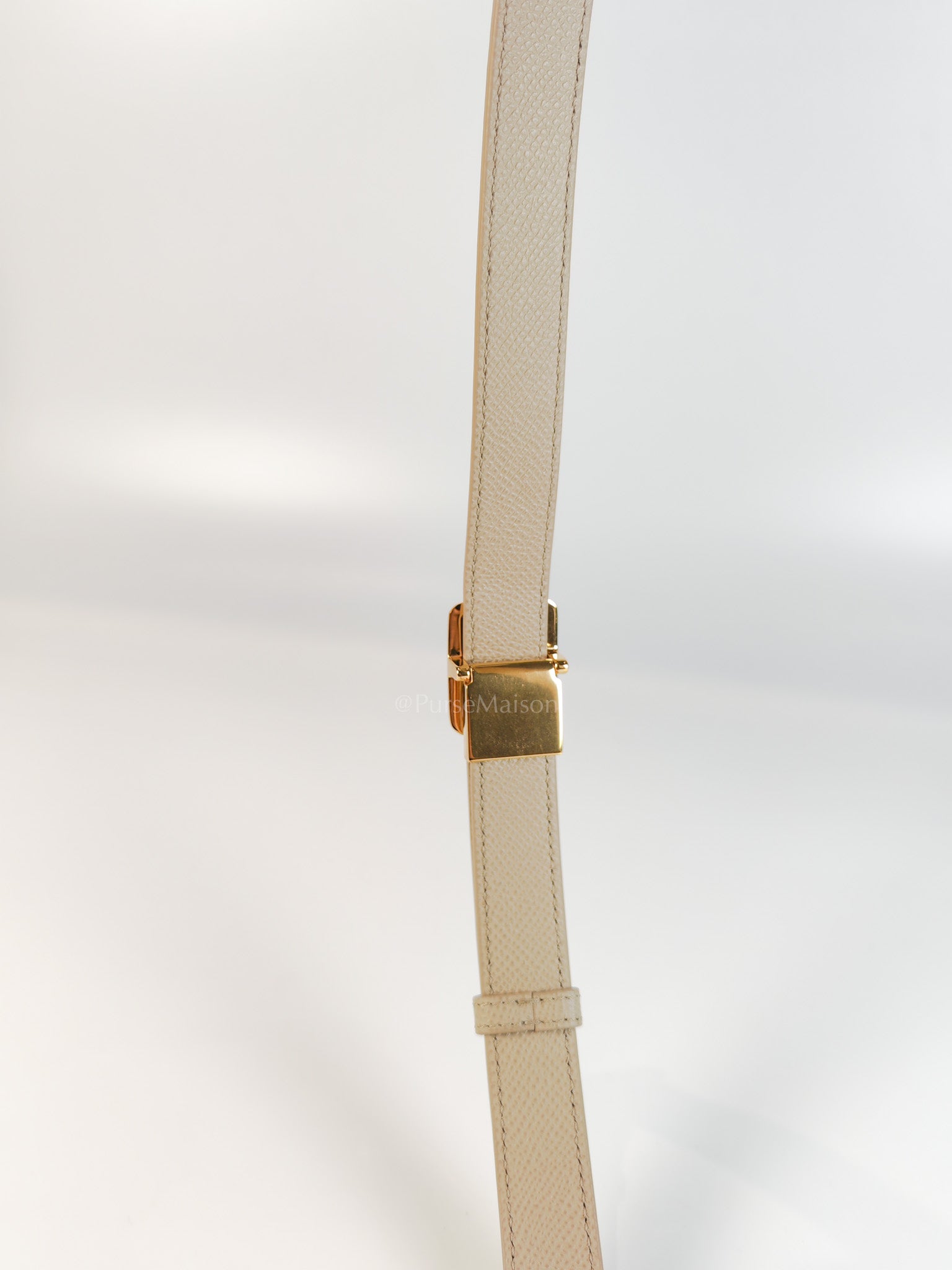 St Honoré Tote Bag Medium in Beige Grained Calfskin | Purse Maison Luxury Bags Shop