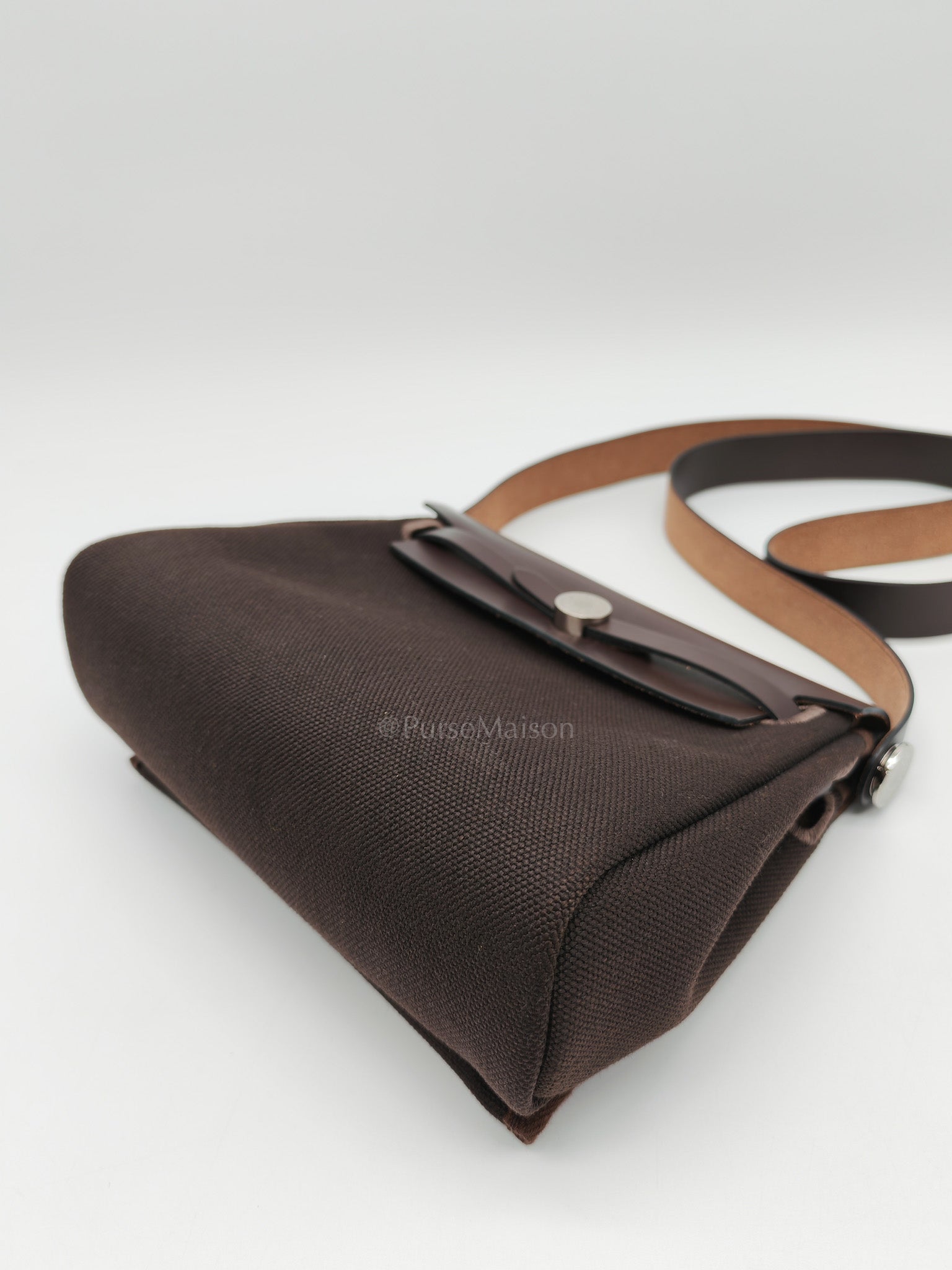 Mini Herbag Zip 20 in Ebene Canvas & Palladium Hardware Stamp K(2025)