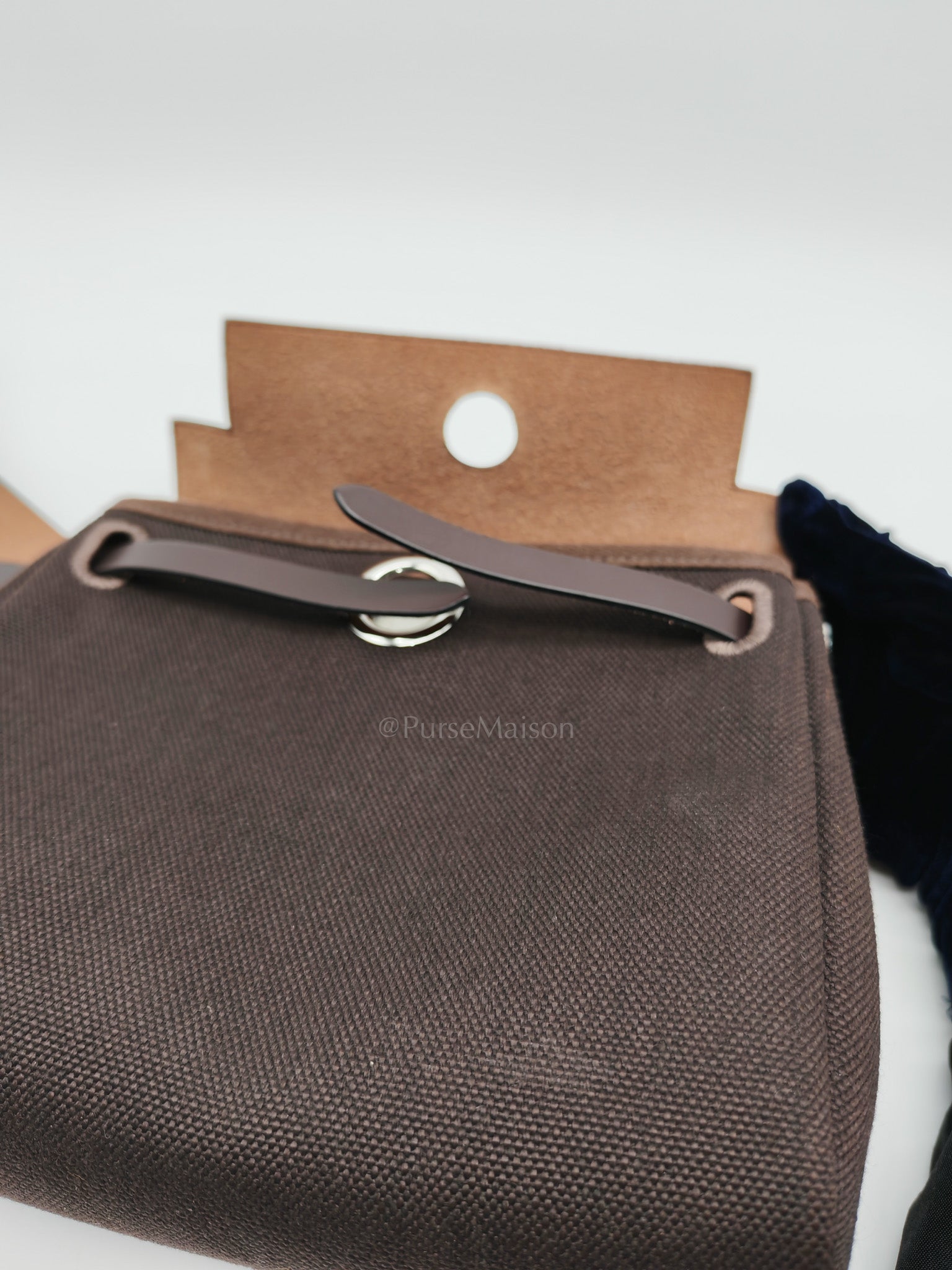 Mini Herbag Zip 20 in Ebene Canvas & Palladium Hardware Stamp K(2025)