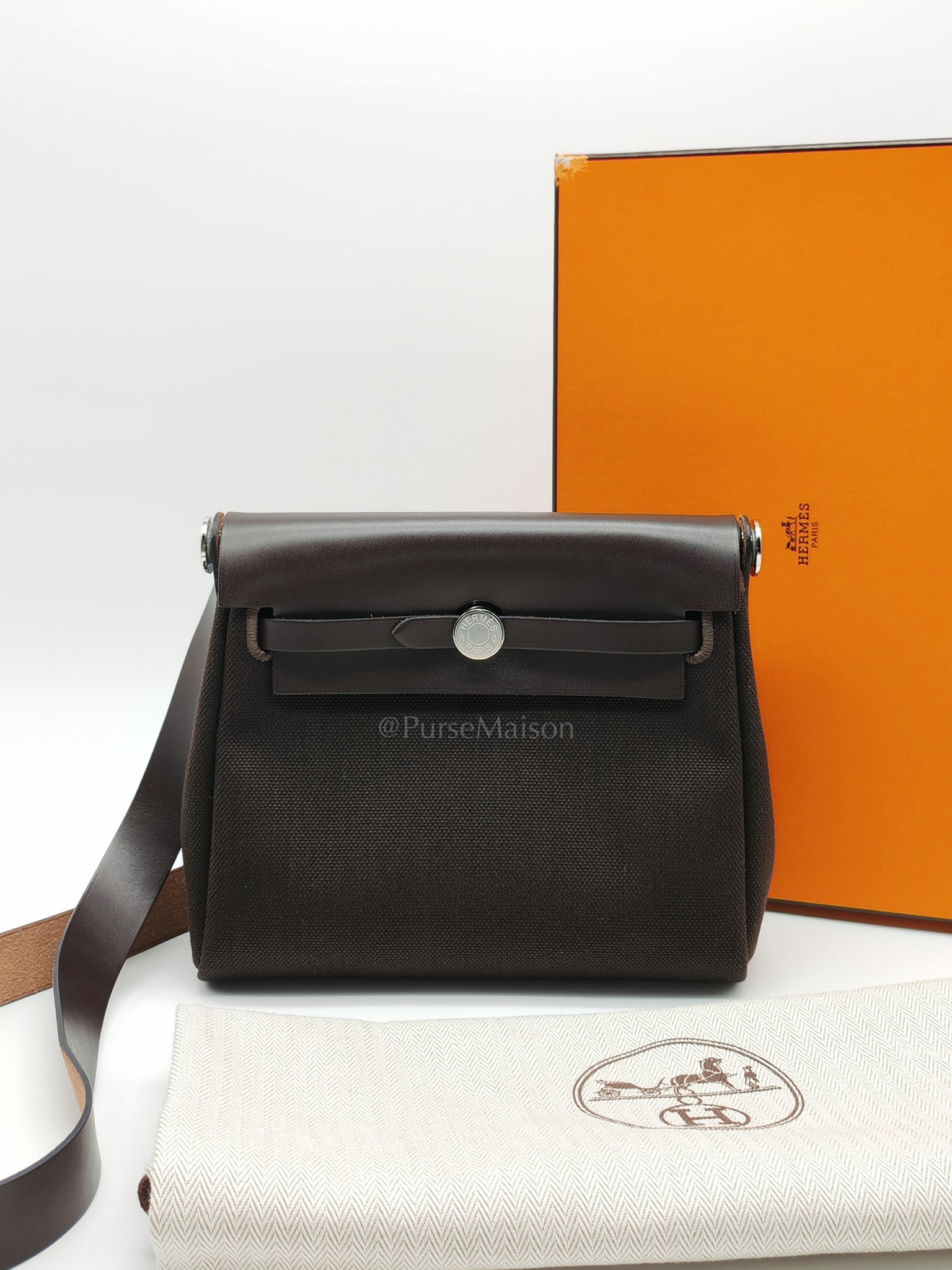 Mini Herbag Zip 20 in Ebene Canvas & Palladium Hardware Stamp K(2025)