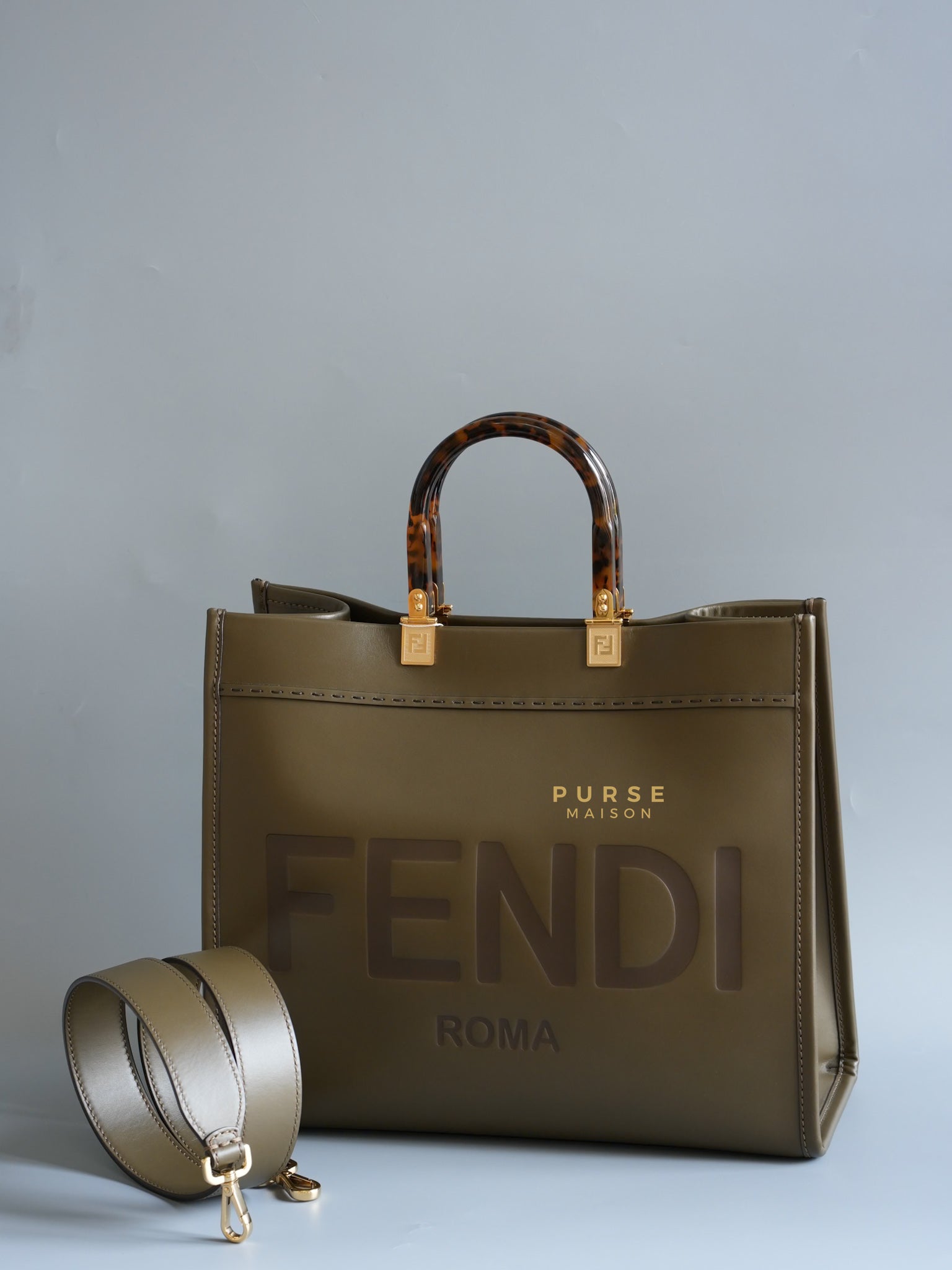 Harga bag fendi original online