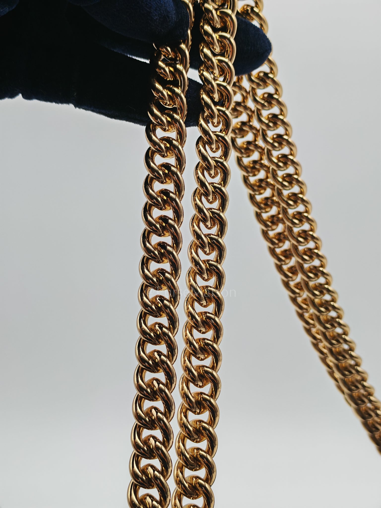Supreme Padlock Medium Shoulder Bag in GG Supreme Canvas & Gold Hardware | Purse Maison Luxury Bags Shop