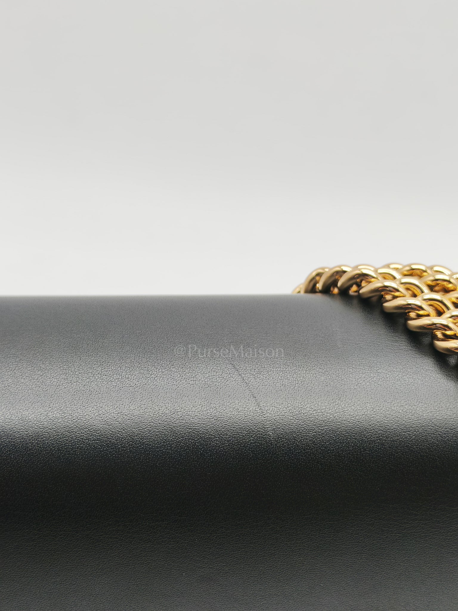 Supreme Padlock Medium Shoulder Bag in GG Supreme Canvas & Gold Hardware | Purse Maison Luxury Bags Shop