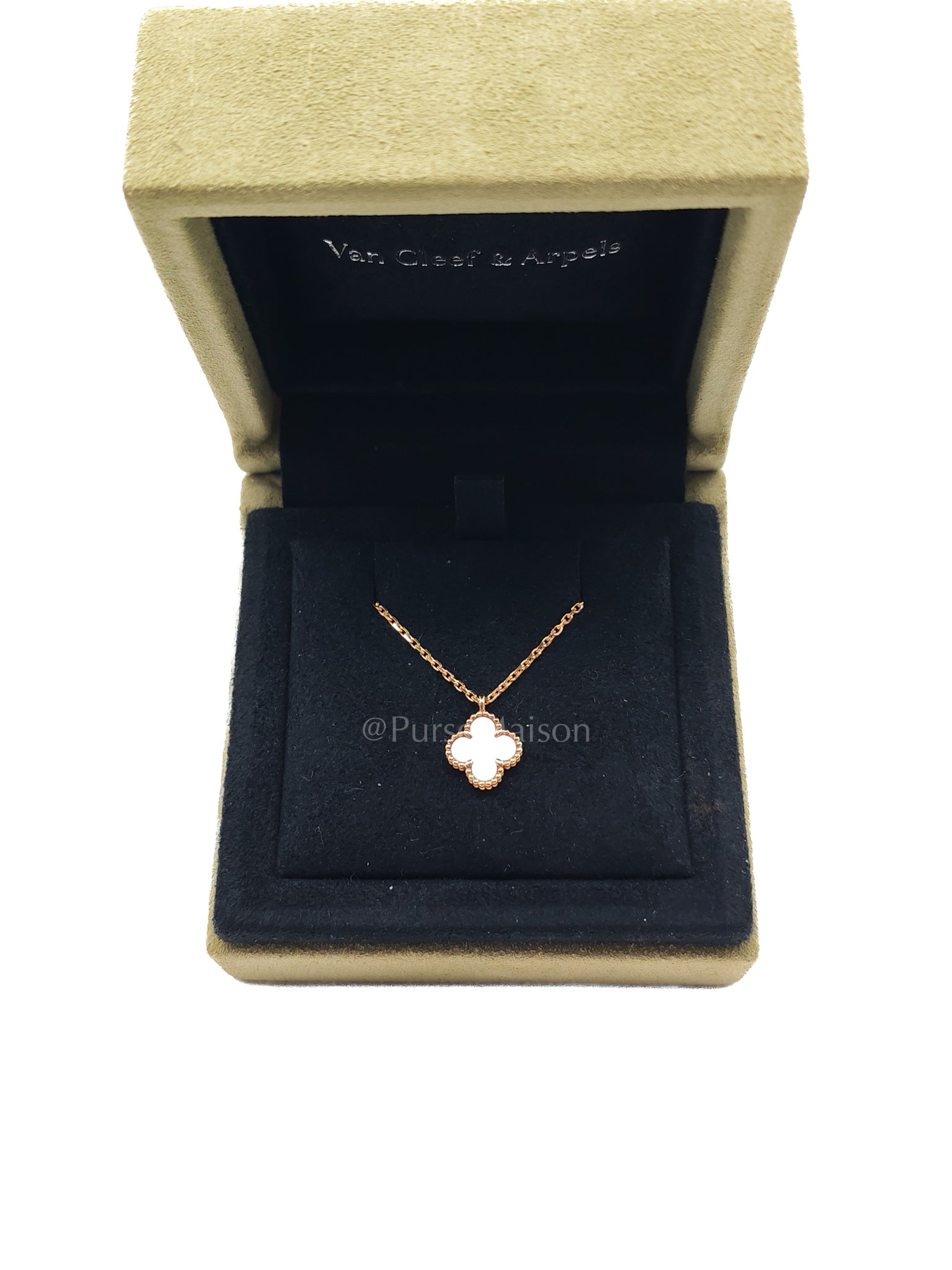 Sweet Alhambra Necklace White Mother of Pearl Yellow Gold Year 2024 | Purse Maison Luxury Bags Shop