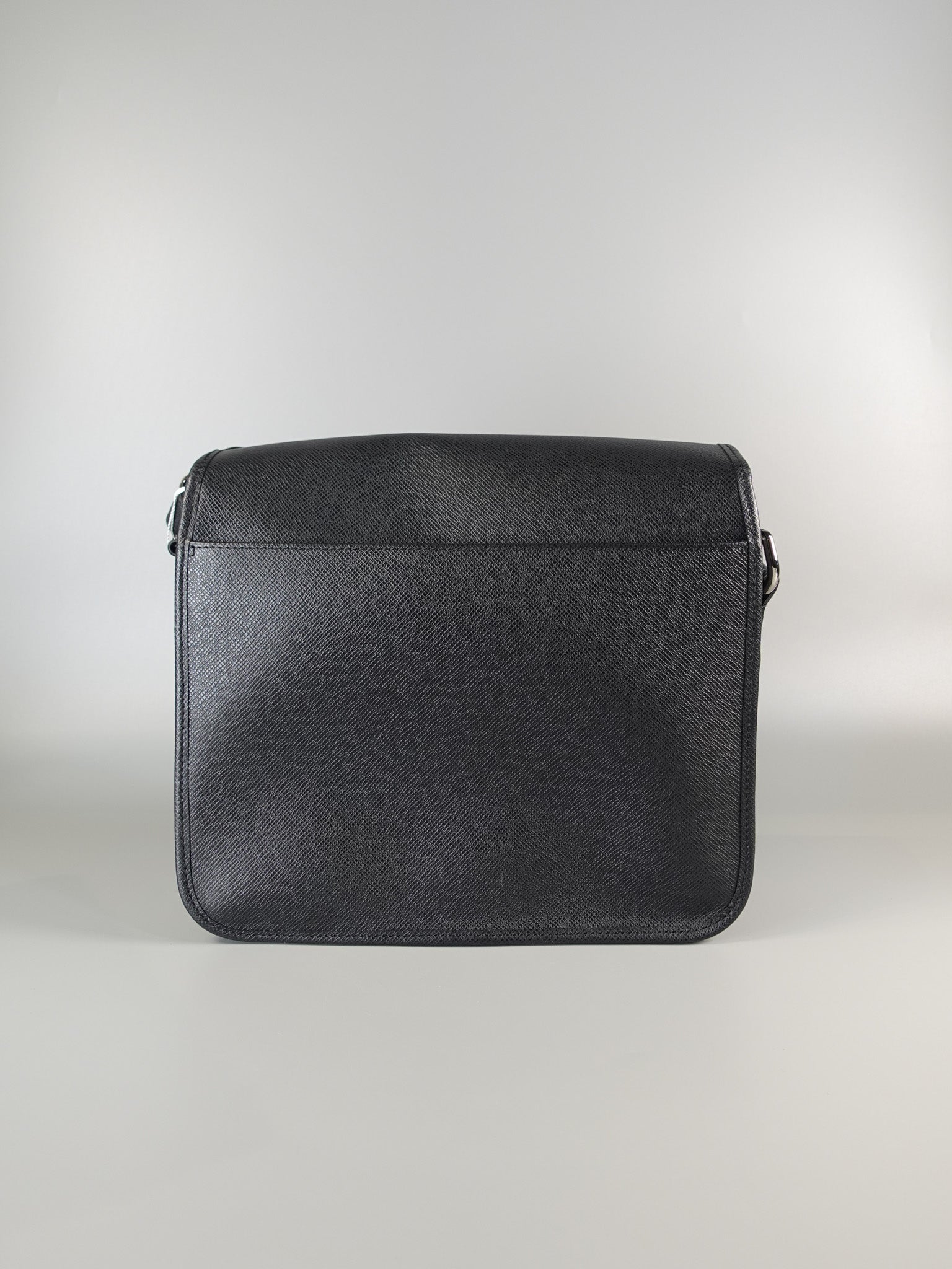 Taiga Andrei Ardoise Messenger Bag Black (Date code: SA2180) | Purse Maison Luxury Bags Shop