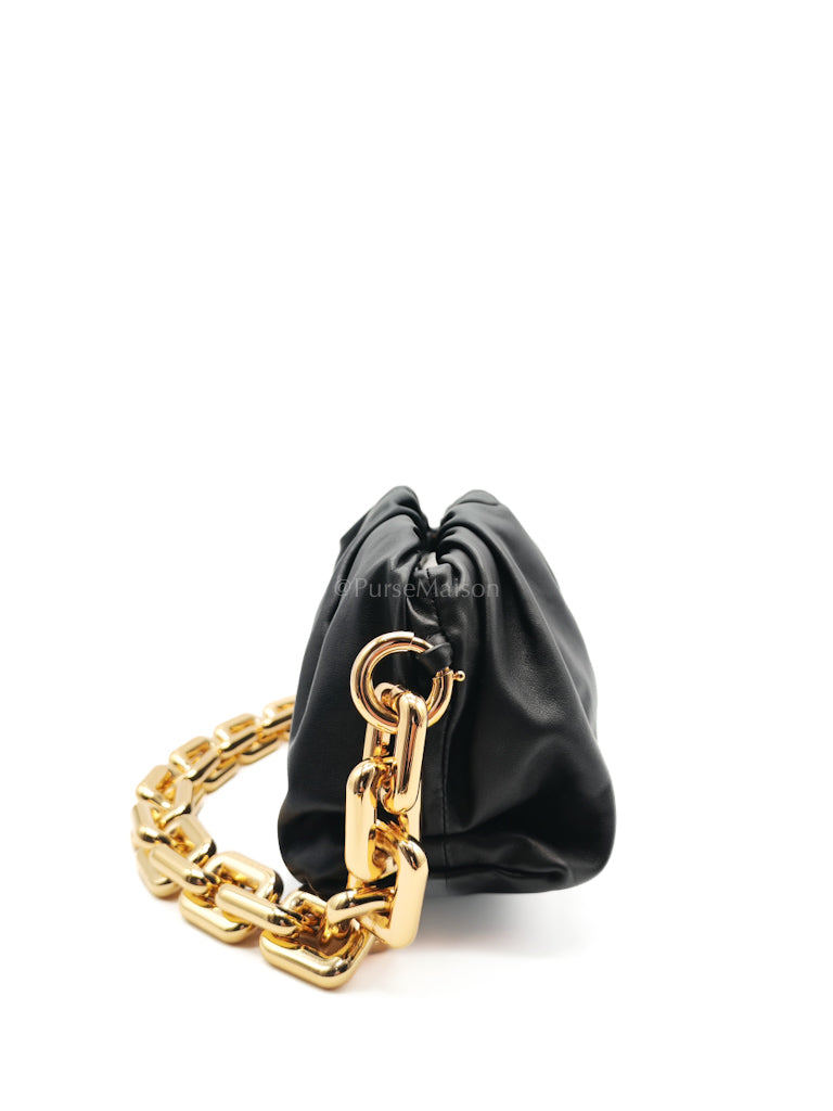 The Chain Pouch in Black Clafskin Leather Shoulder Bag | Purse Maison Luxury Bags Shop