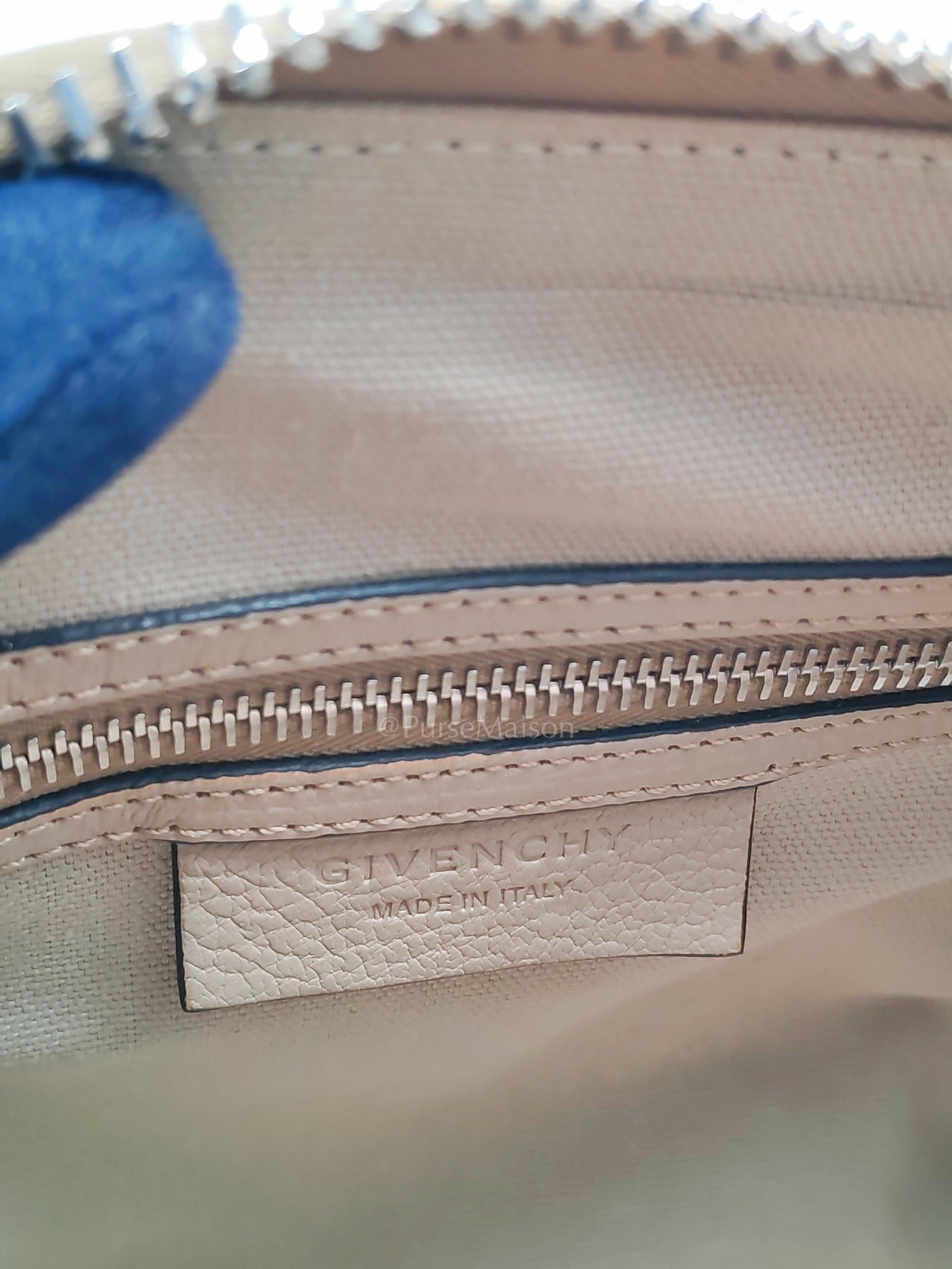 Antigona Mini In Nude Goatskin Leather & Silver Hardware