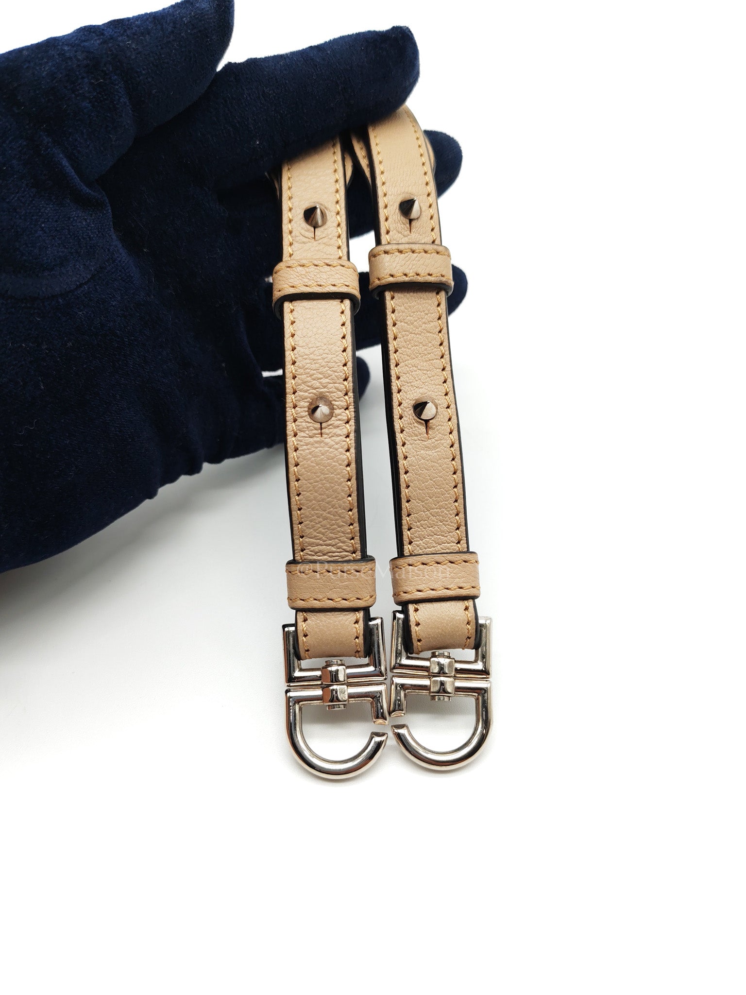Antigona Mini In Nude Goatskin Leather & Silver Hardware