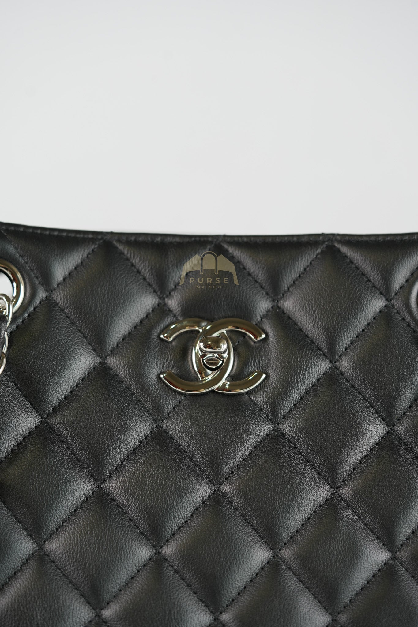 Timeless Classic Tote Bag in Black Quilted Calfskin Leather and Silver Hardware Series 21 | Purse Maison Luxury Bags Shop