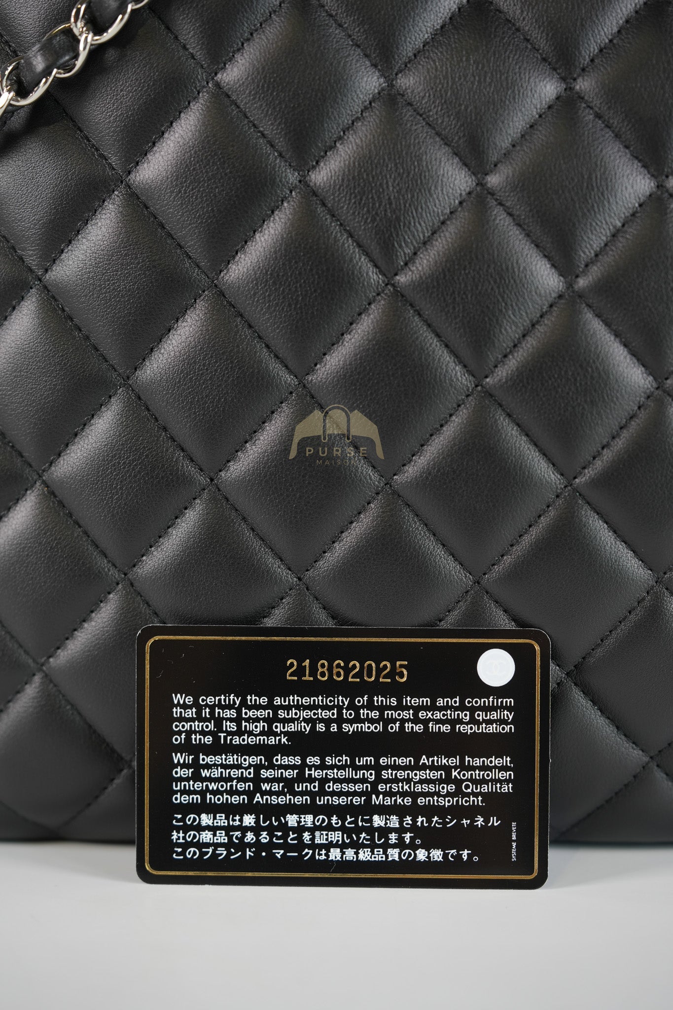 Timeless Classic Tote Bag in Black Quilted Calfskin Leather and Silver Hardware Series 21 | Purse Maison Luxury Bags Shop