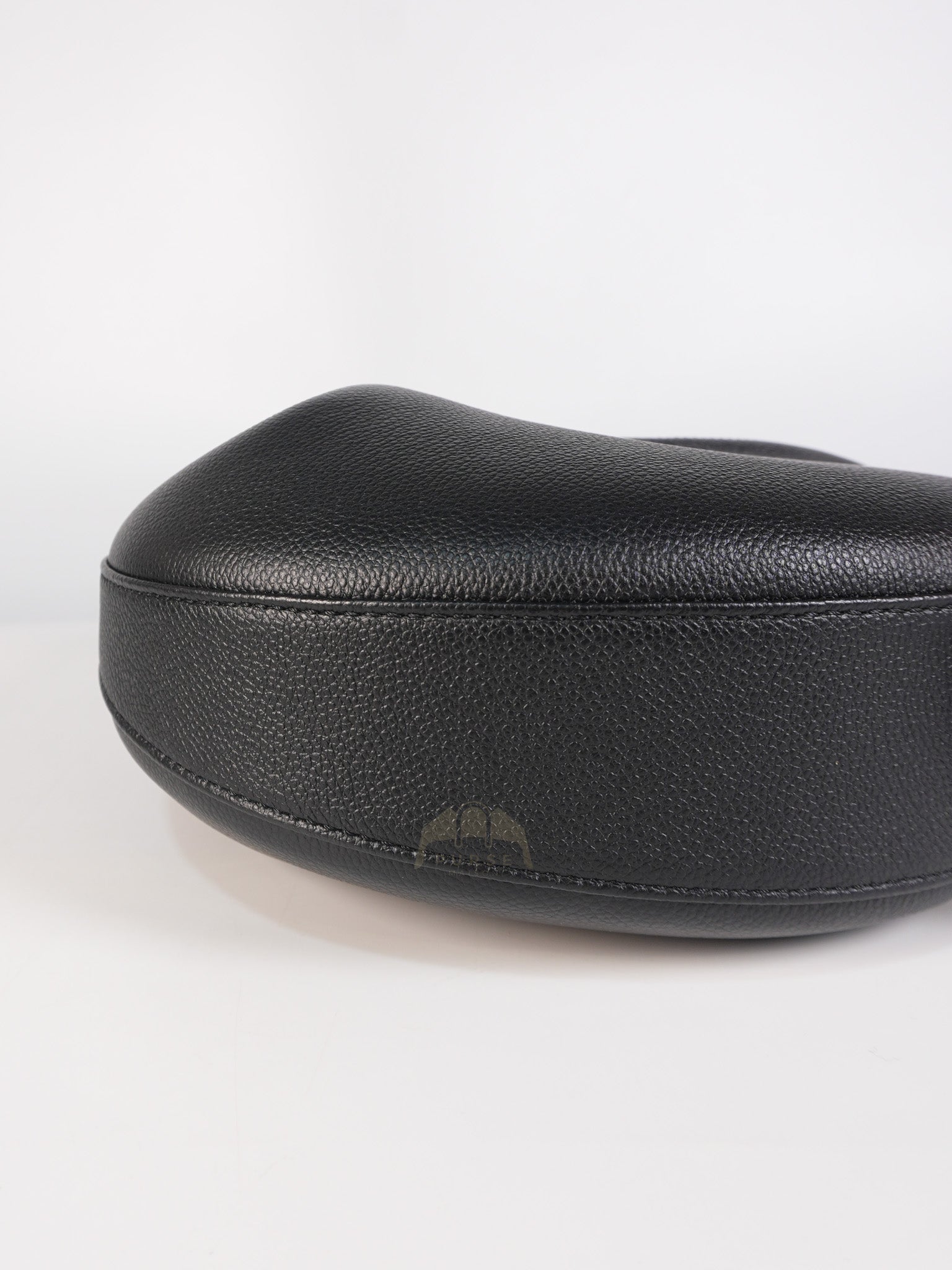 Tonca Monochrome Noir in Graine Leather | Purse Maison Luxury Bags Shop