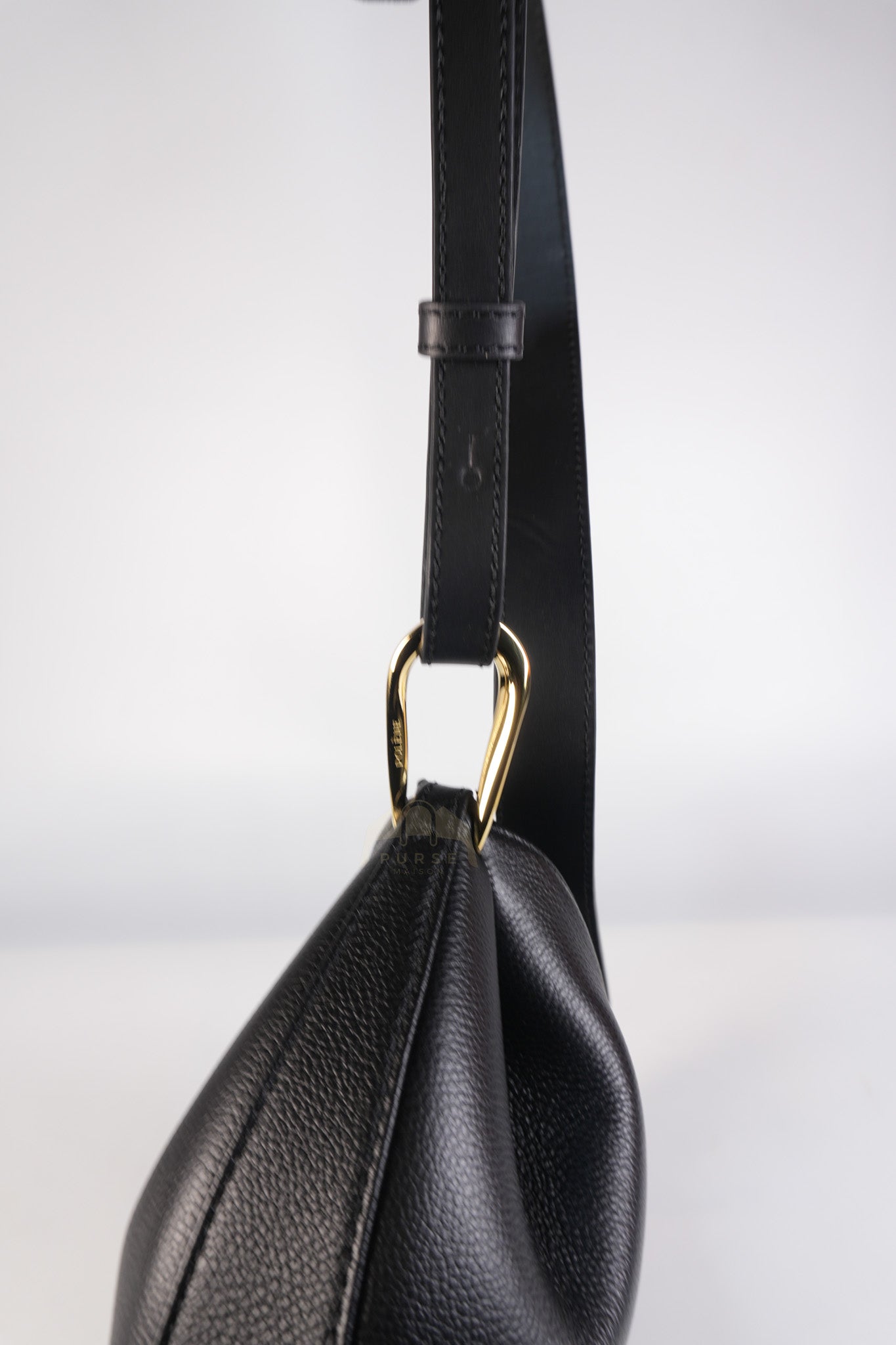 Tonca Monochrome Noir in Graine Leather | Purse Maison Luxury Bags Shop