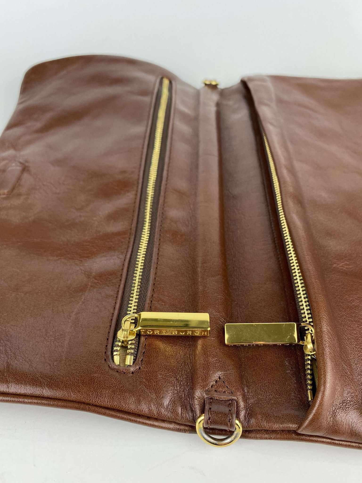 Tory Burch Clutch chain bag in gold hardware