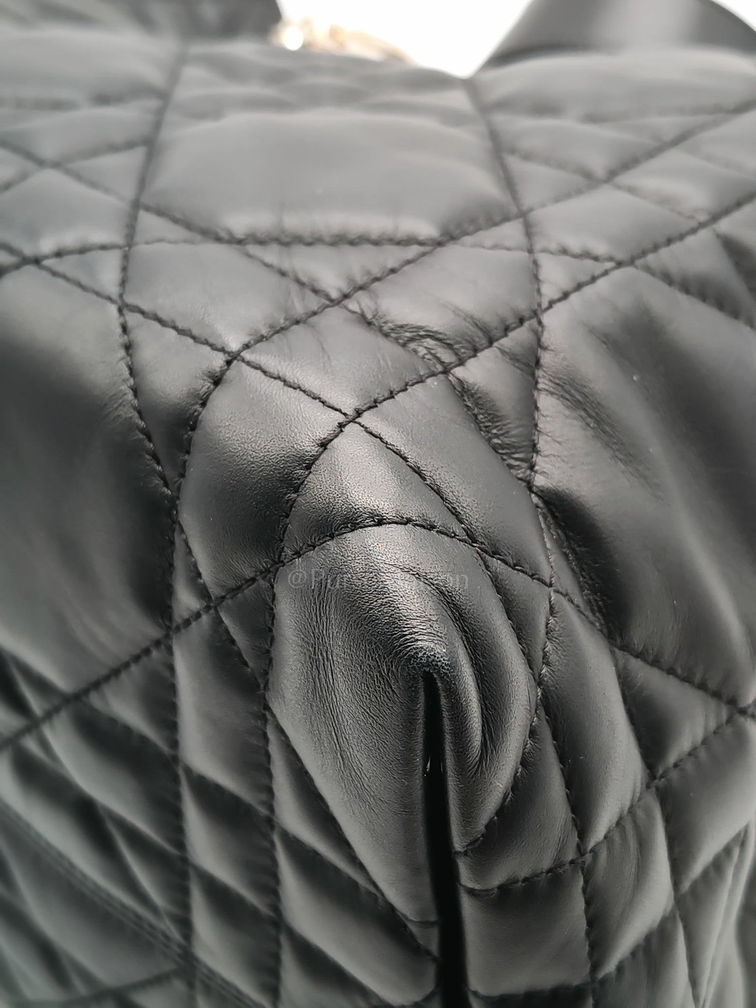 Toujours Medium in Black Lambskin Leather Hand Bag | Purse Maison Luxury Bags Shop