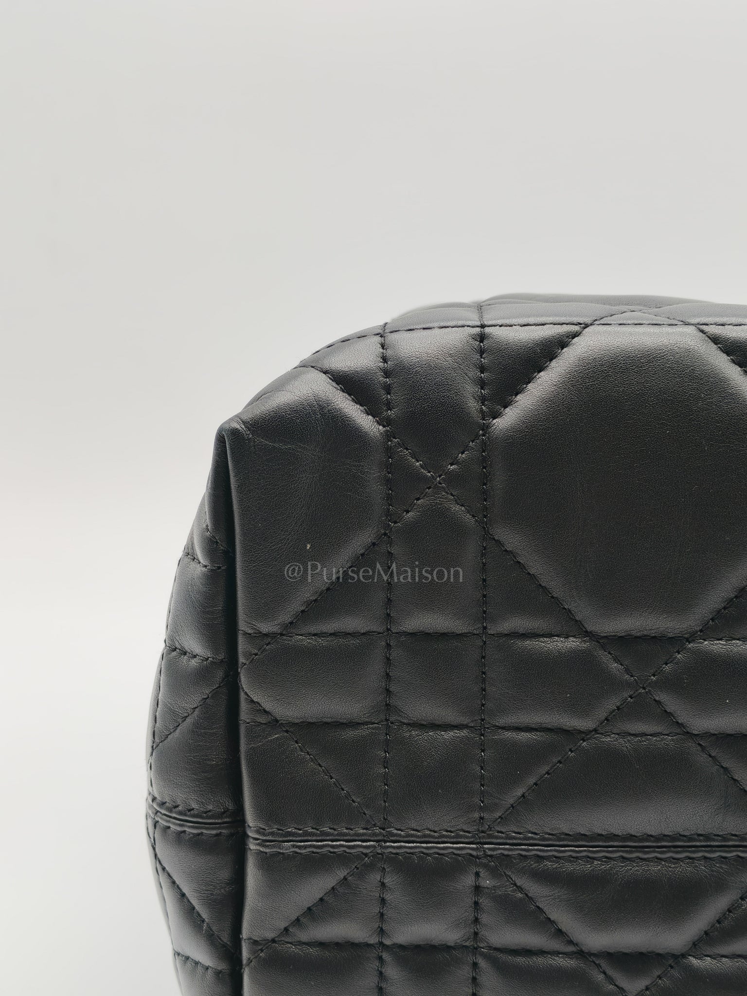 Toujours Medium in Black Lambskin Leather Hand Bag | Purse Maison Luxury Bags Shop
