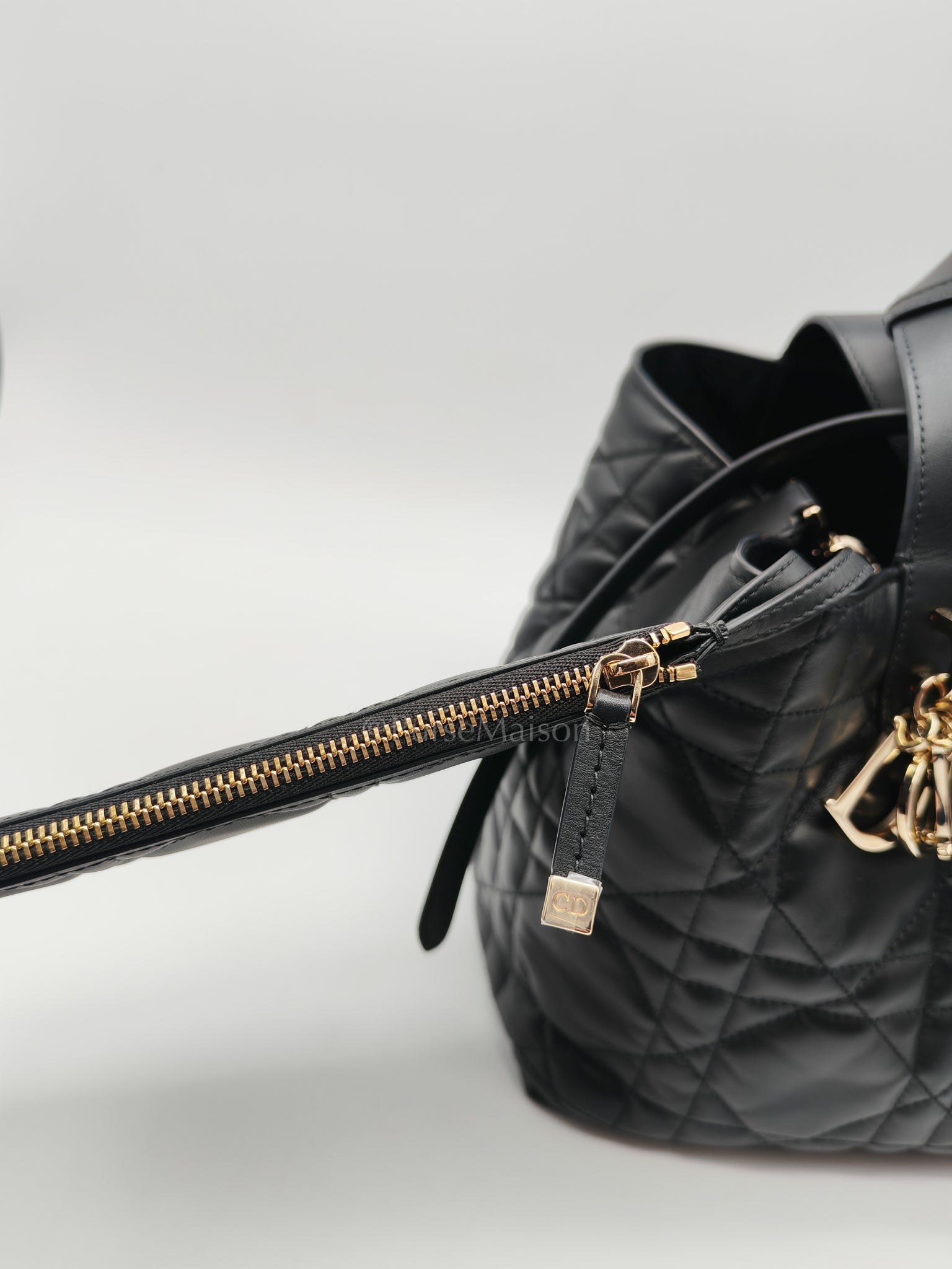 Toujours Medium in Black Lambskin Leather Hand Bag | Purse Maison Luxury Bags Shop