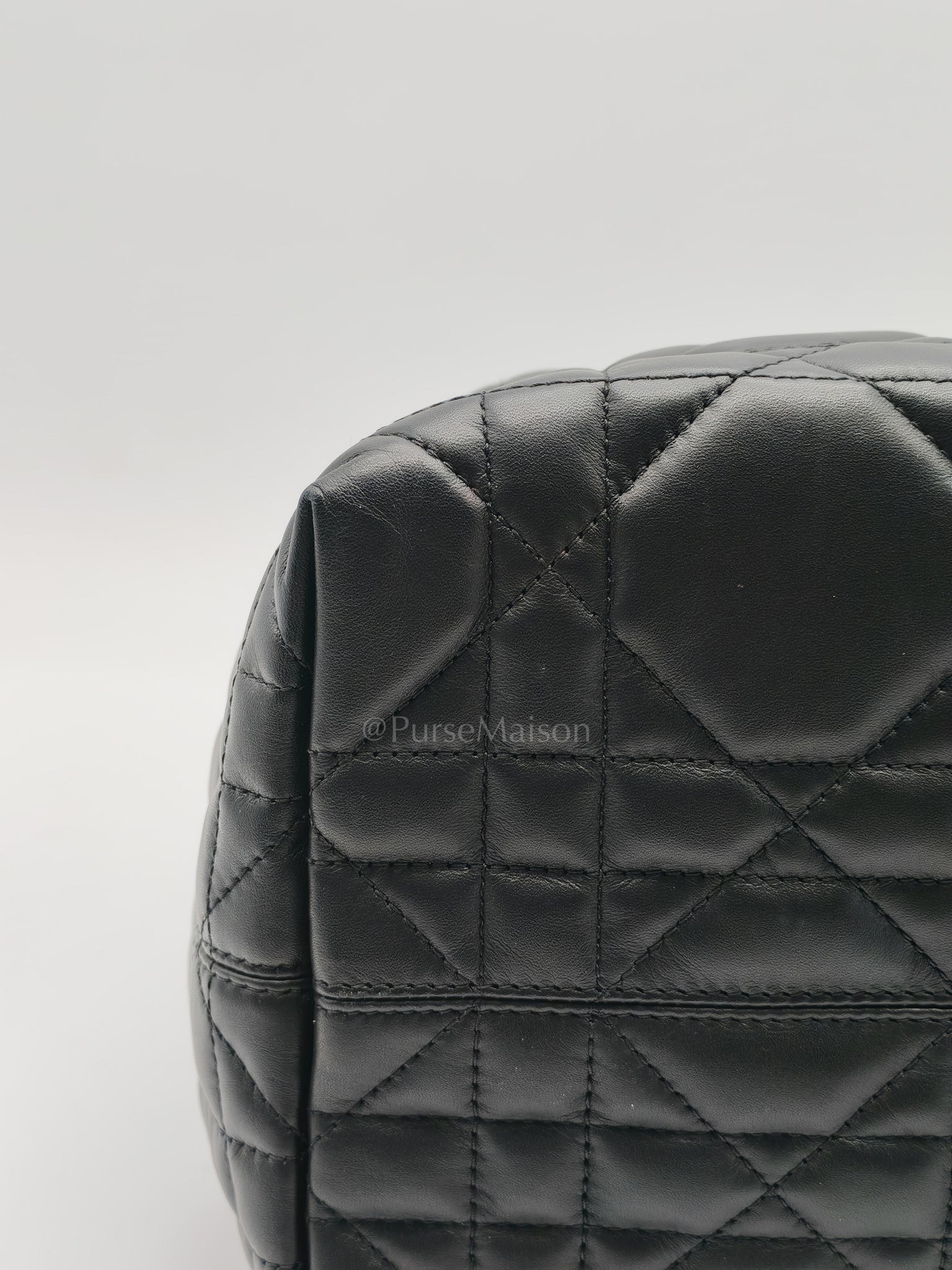 Toujours Medium in Black Lambskin Leather Hand Bag | Purse Maison Luxury Bags Shop
