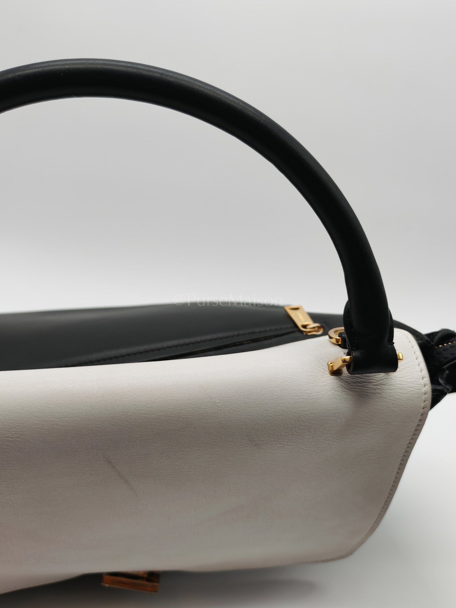 Trapeze Medium in BlacK/White Suede and Calfskin Leather | Purse Maison Luxury Bags Shop