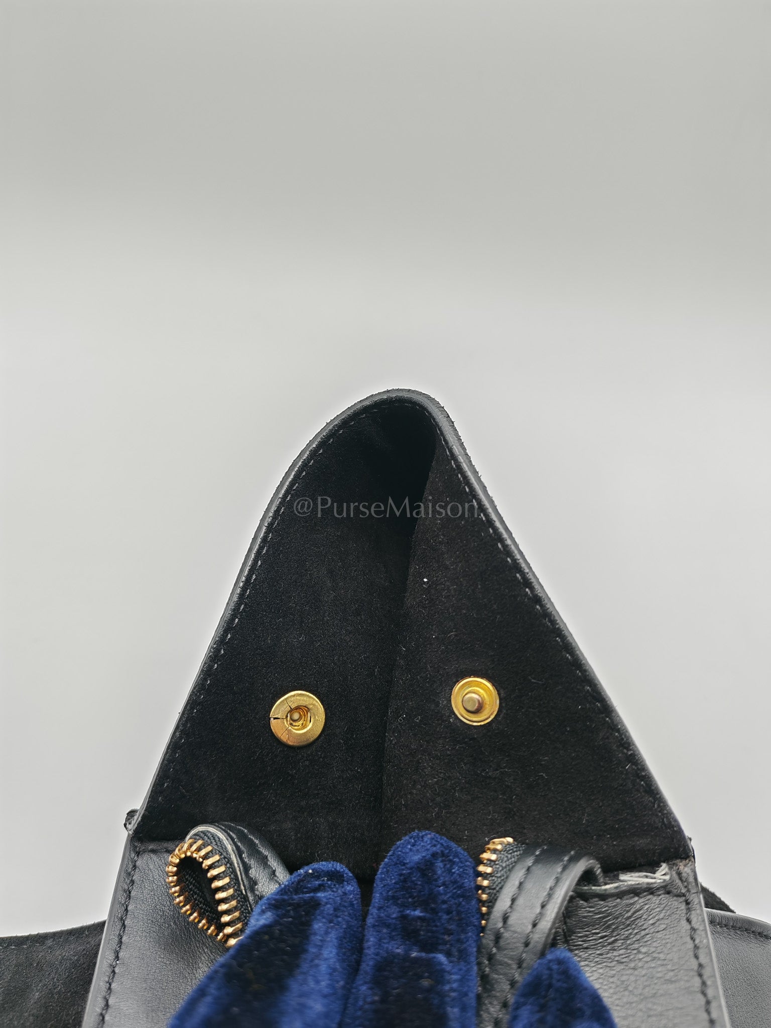 Trapeze Medium in BlacK/White Suede and Calfskin Leather | Purse Maison Luxury Bags Shop