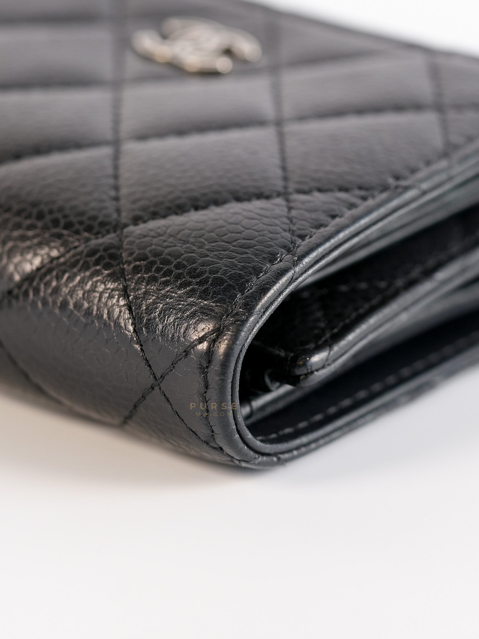 Tri-Fold Wallet in Caviar Leather and Silver Hardware Series 21 | Purse Maison Luxury Bags Shop