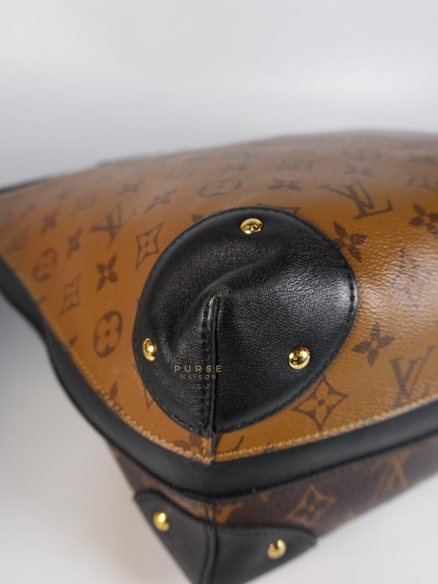 Triangle Softy in Reverse Monogram Canvas (Date Code: FO2127) | Purse Maison Luxury Bags Shop