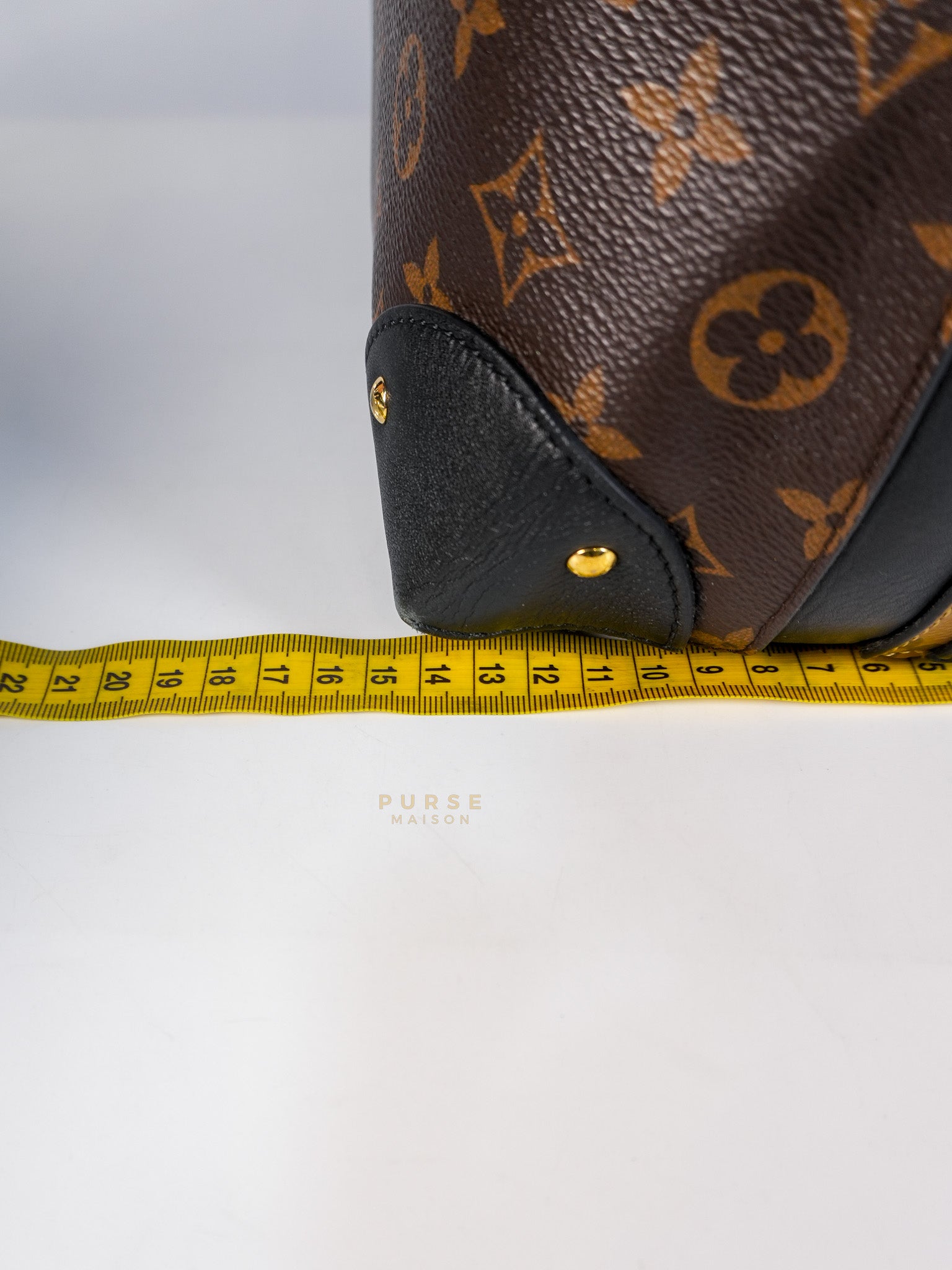 Triangle Softy in Reverse Monogram Canvas (Date Code: FO2127) | Purse Maison Luxury Bags Shop