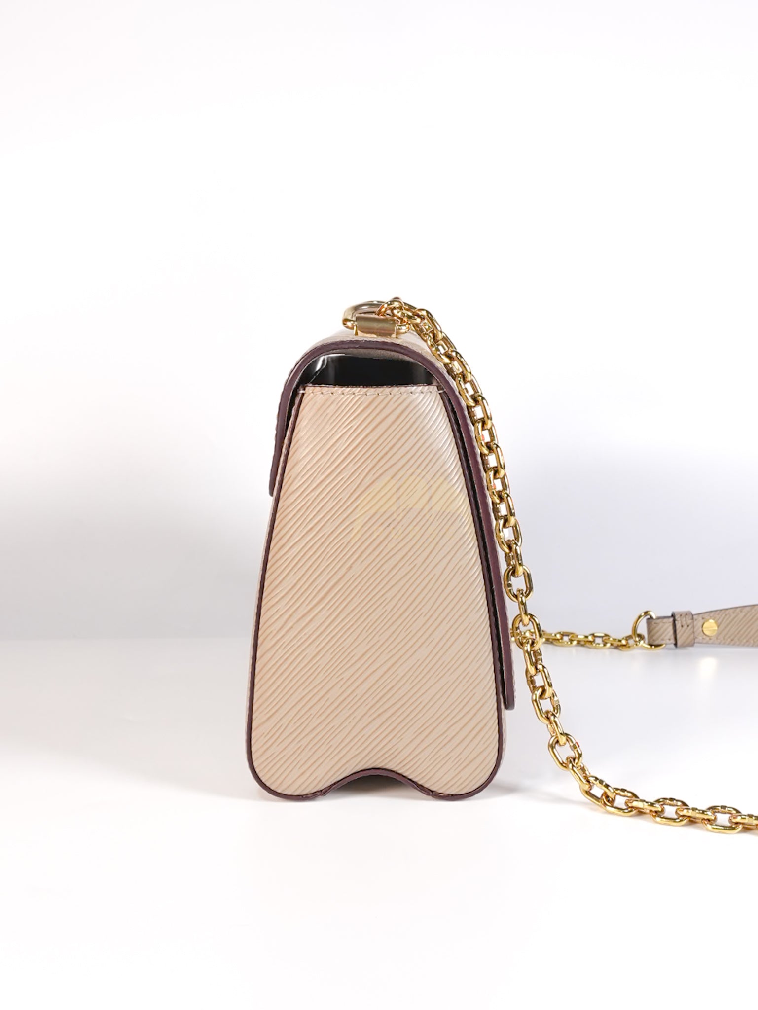 Twist Lock MM Shoulder Bag in Gallet Epi Leather Gold Hardware | Purse Maison Luxury Bags Shop