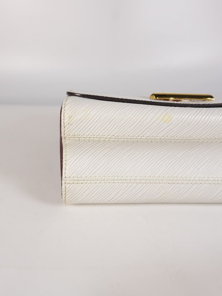 Twist MM Bi-color in Epi Leather and Gold Hardware (Date Code: AR1149) | Purse Maison Luxury Bags Shop