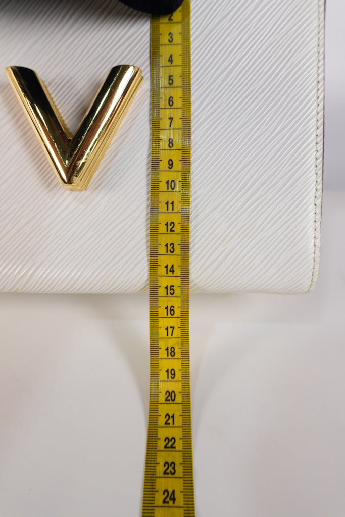 Twist MM Bi-color in Epi Leather and Gold Hardware (Date Code: AR1149) | Purse Maison Luxury Bags Shop