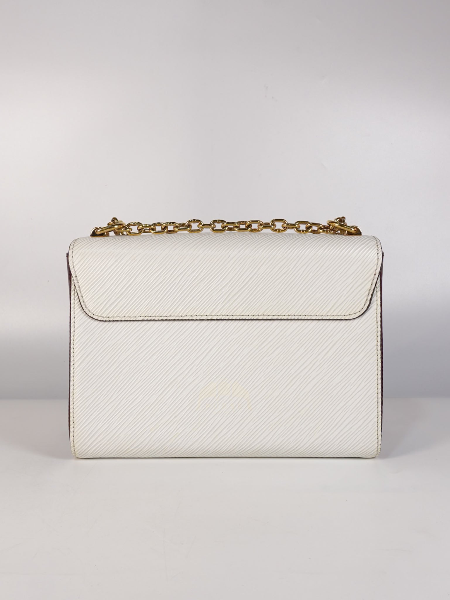 Twist MM Bi-color in Epi Leather and Gold Hardware (Date Code: AR1149) | Purse Maison Luxury Bags Shop