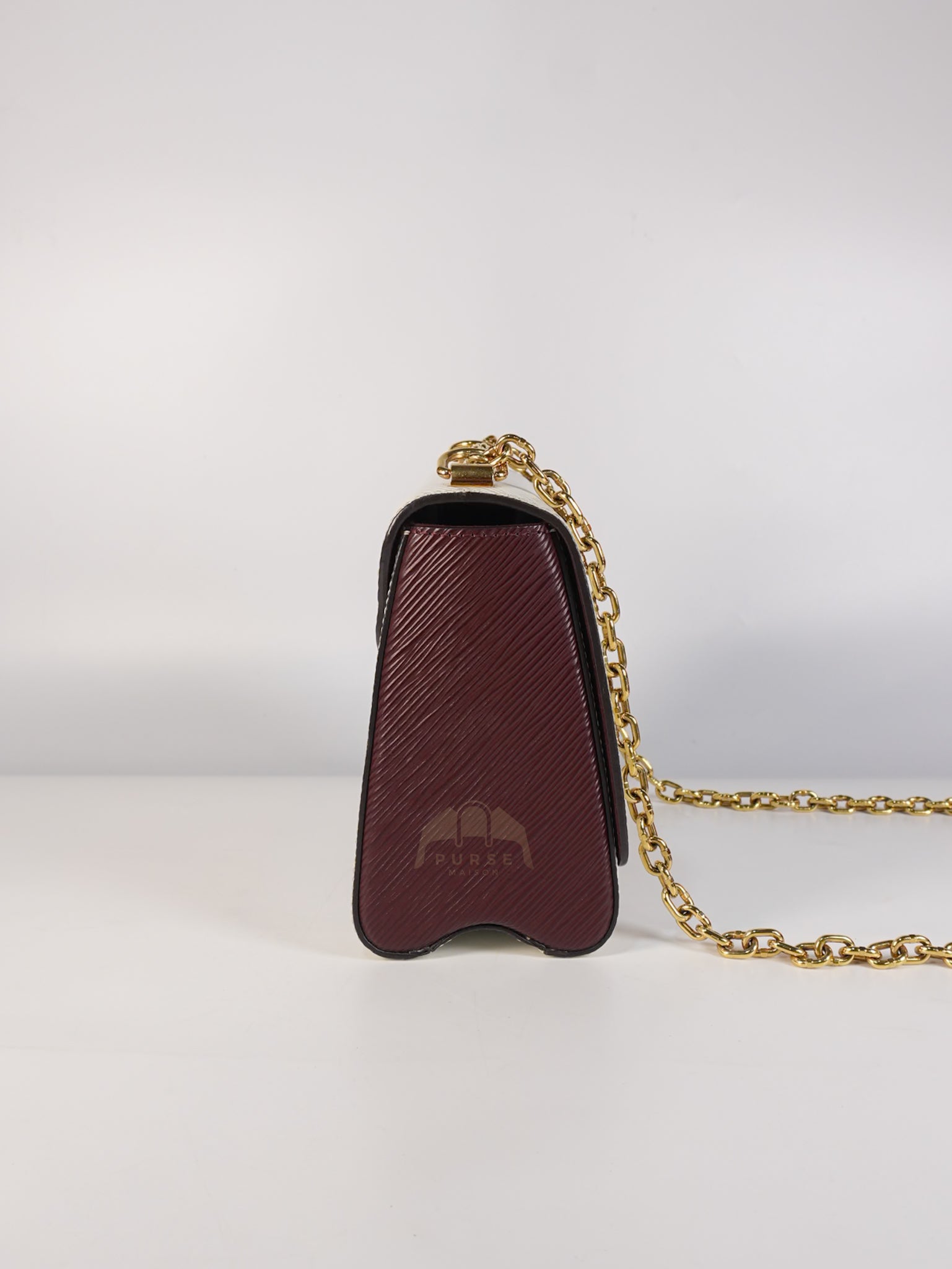 Twist MM Bi-color in Epi Leather and Gold Hardware (Date Code: AR1149) | Purse Maison Luxury Bags Shop