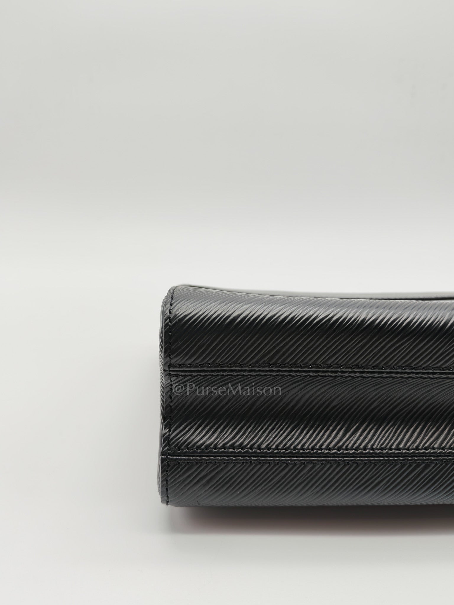Twist MM Black Epi Leather in Silver Hardware (Microchip) | Purse Maison Luxury Bags Shop