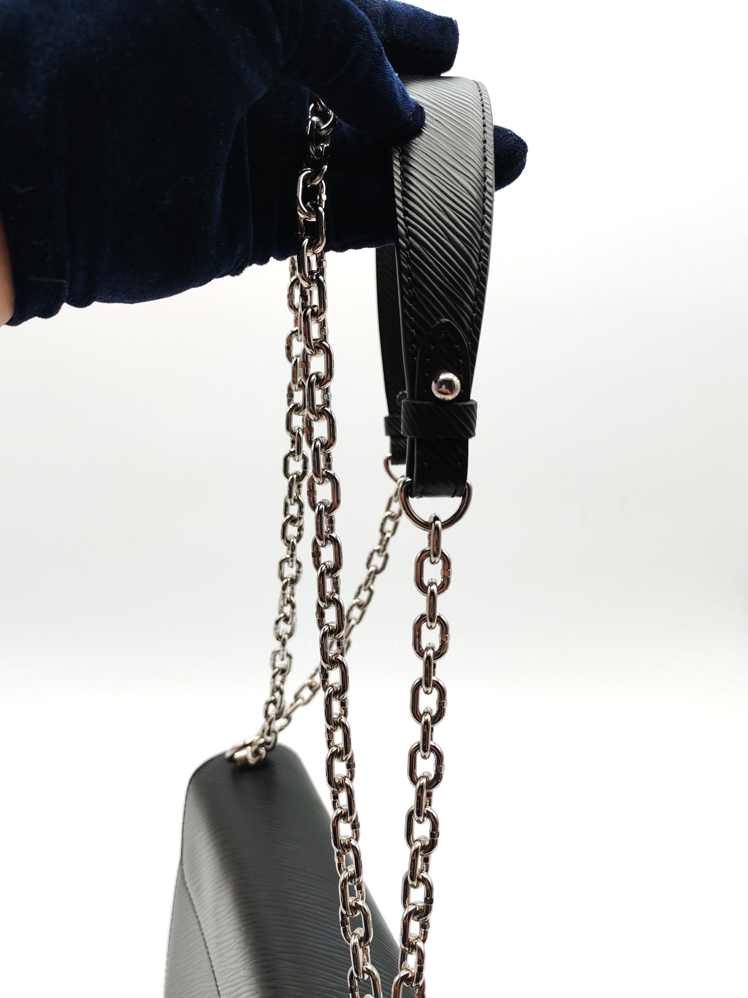 Twist MM Black Epi Leather in Silver Hardware (Microchip) | Purse Maison Luxury Bags Shop