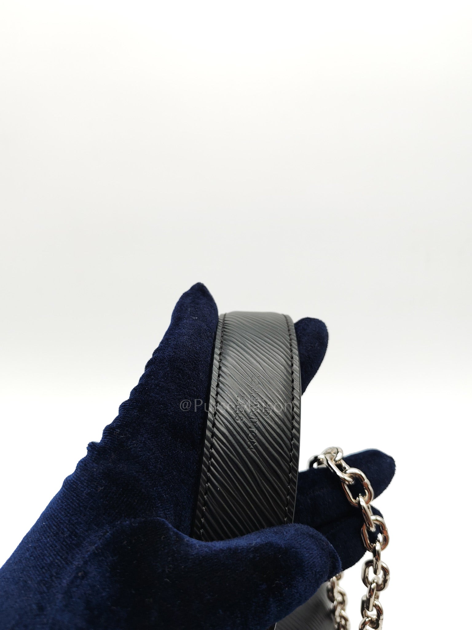 Twist MM Black Epi Leather in Silver Hardware (Microchip) | Purse Maison Luxury Bags Shop