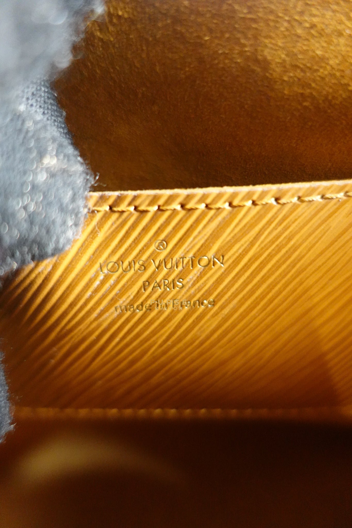 Twist MM in Caramel Epi Leather & Gold Hardware (Microchip) | Purse Maison Luxury Bags Shop