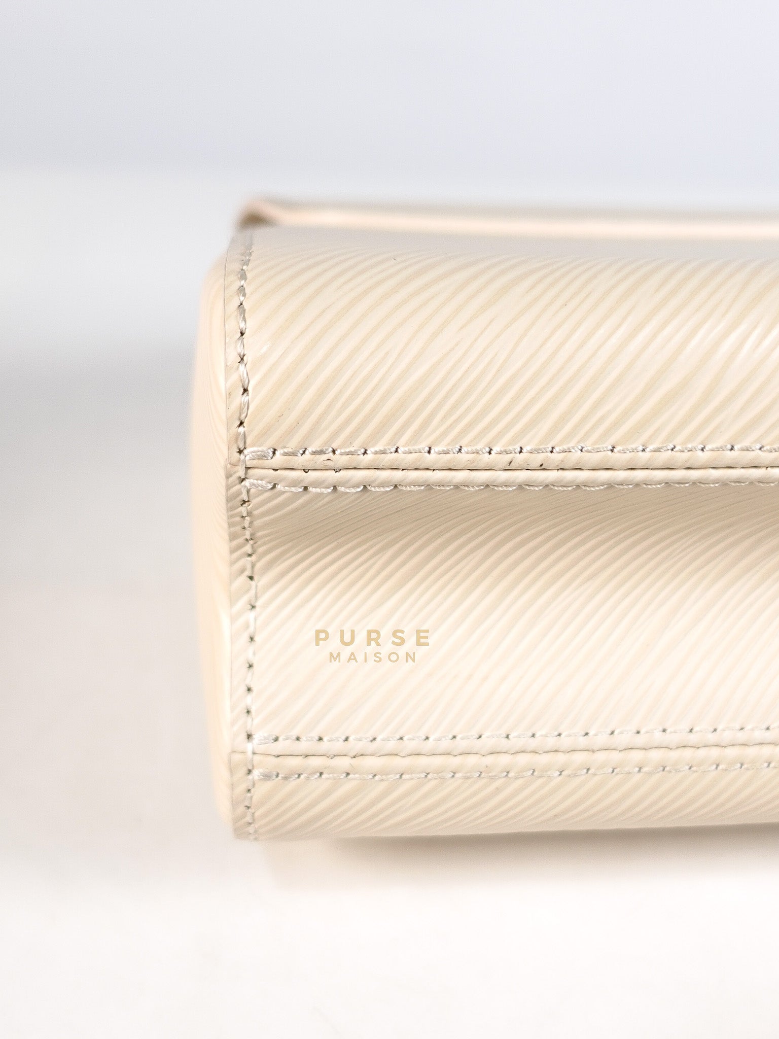 Twist PM Bag in Cream Epi Leather (Microchip) | Purse Maison Luxury Bags Shop