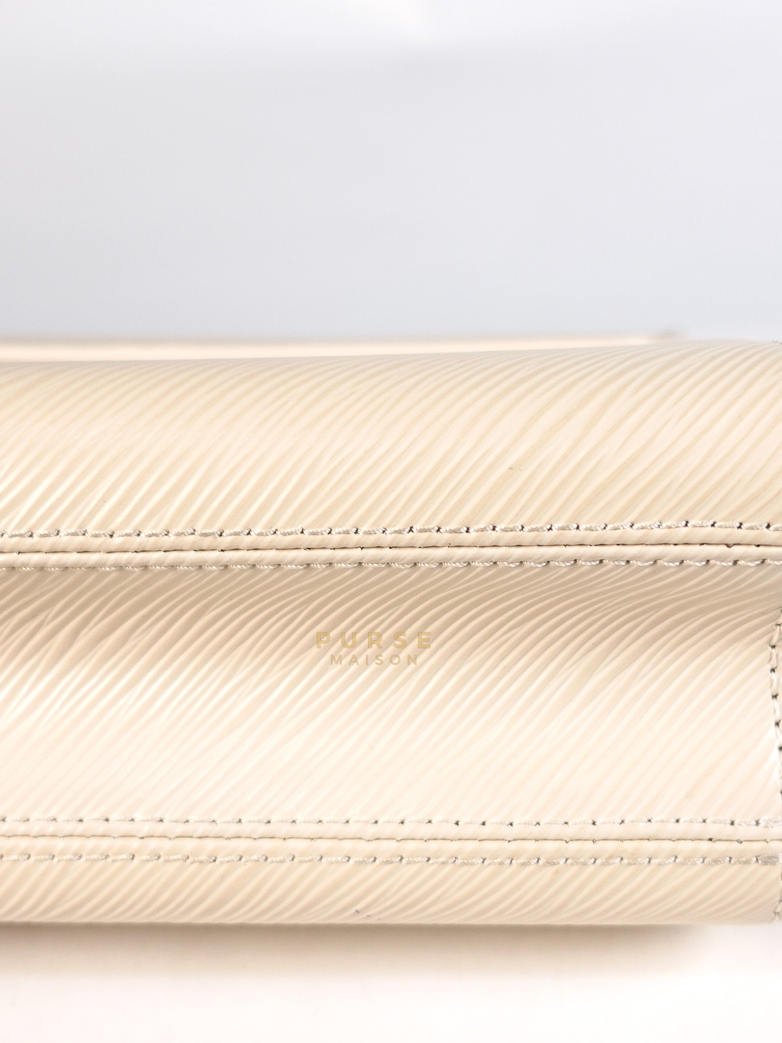 Twist PM Bag in Cream Epi Leather (Microchip) | Purse Maison Luxury Bags Shop