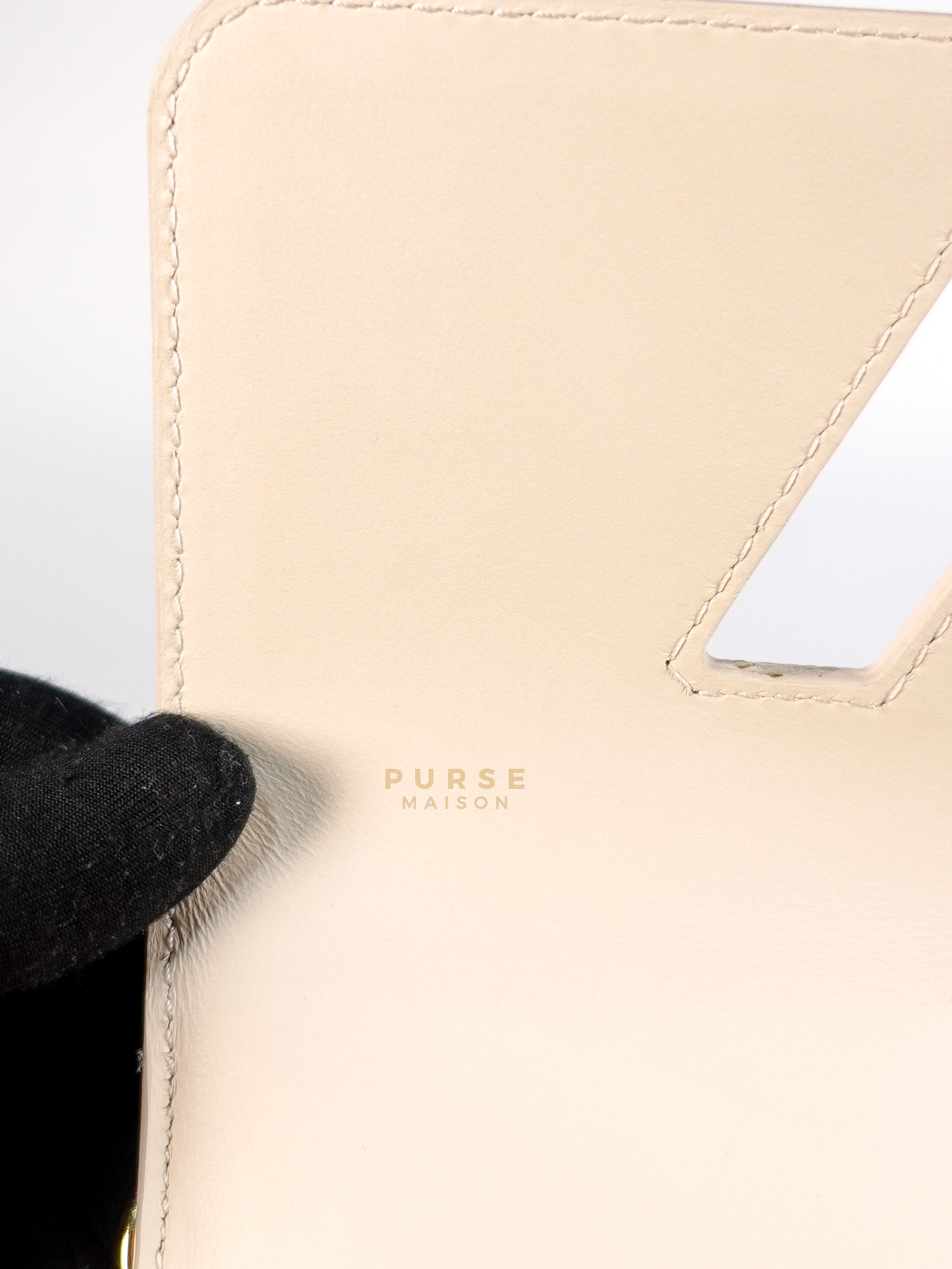 Twist PM Bag in Cream Epi Leather (Microchip) | Purse Maison Luxury Bags Shop