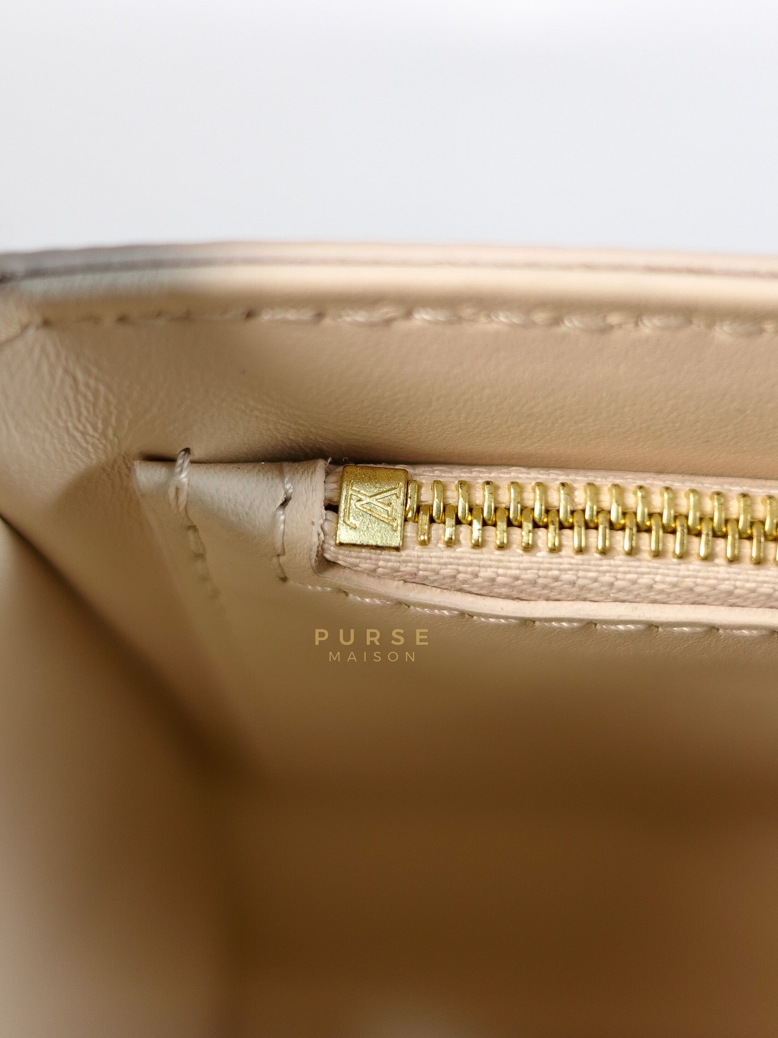 Twist PM Bag in Cream Epi Leather (Microchip) | Purse Maison Luxury Bags Shop